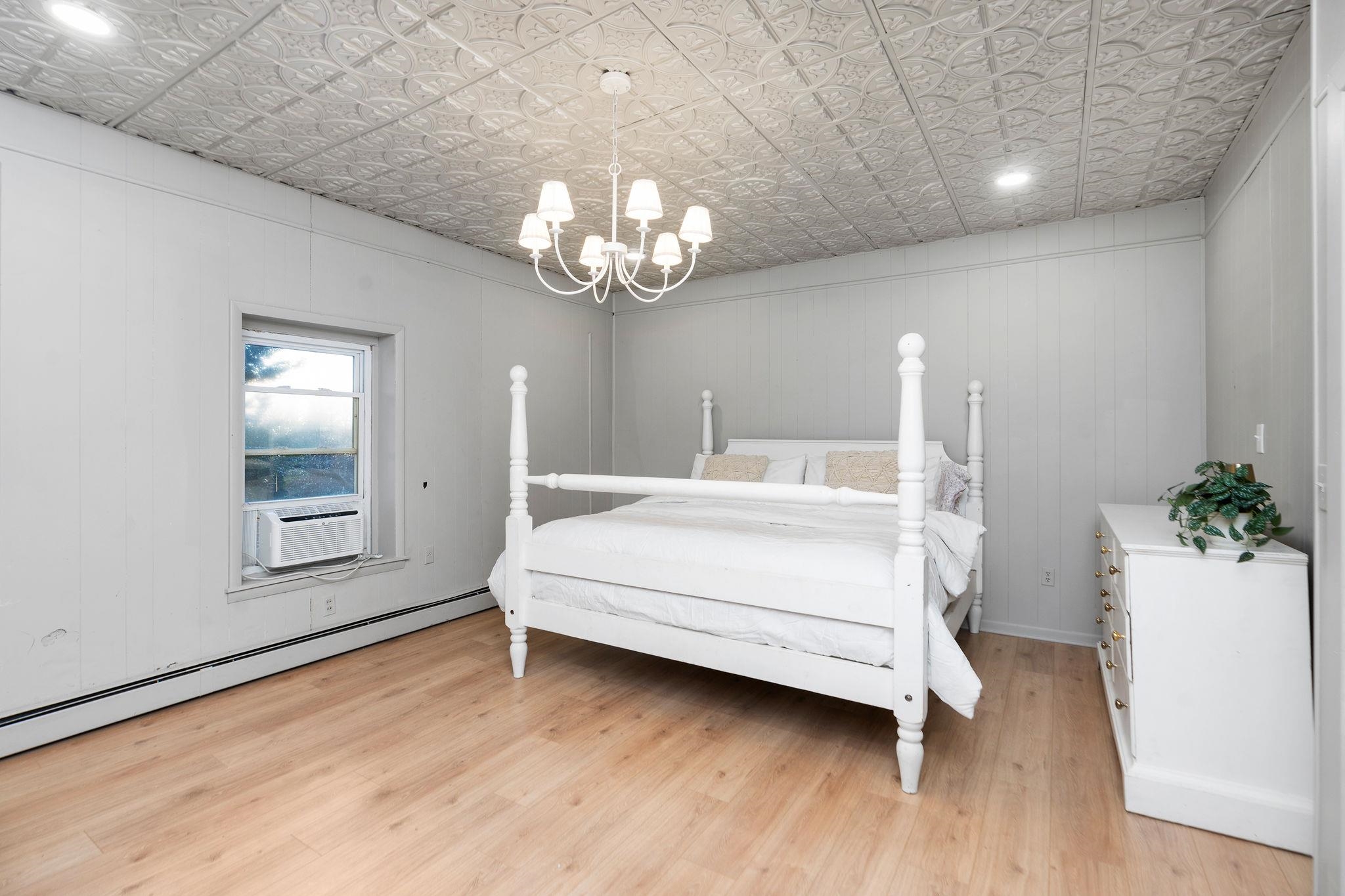 9357 N CONGRESS ST, NEW MARKET, Virginia 22844, 3 Bedrooms Bedrooms, ,1 BathroomBathrooms,Residential,9357 N CONGRESS ST,662905 MLS # 662905