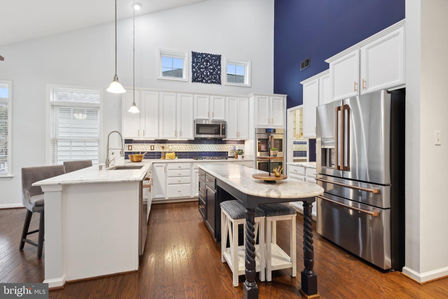 20594 CRESCENT POINTE PL, ASHBURN, Virginia 20147, 2 Bedrooms Bedrooms, ,2 BathroomsBathrooms,Residential,For sale,20594 CRESCENT POINTE PL,VALO2091424 MLS # VALO2091424