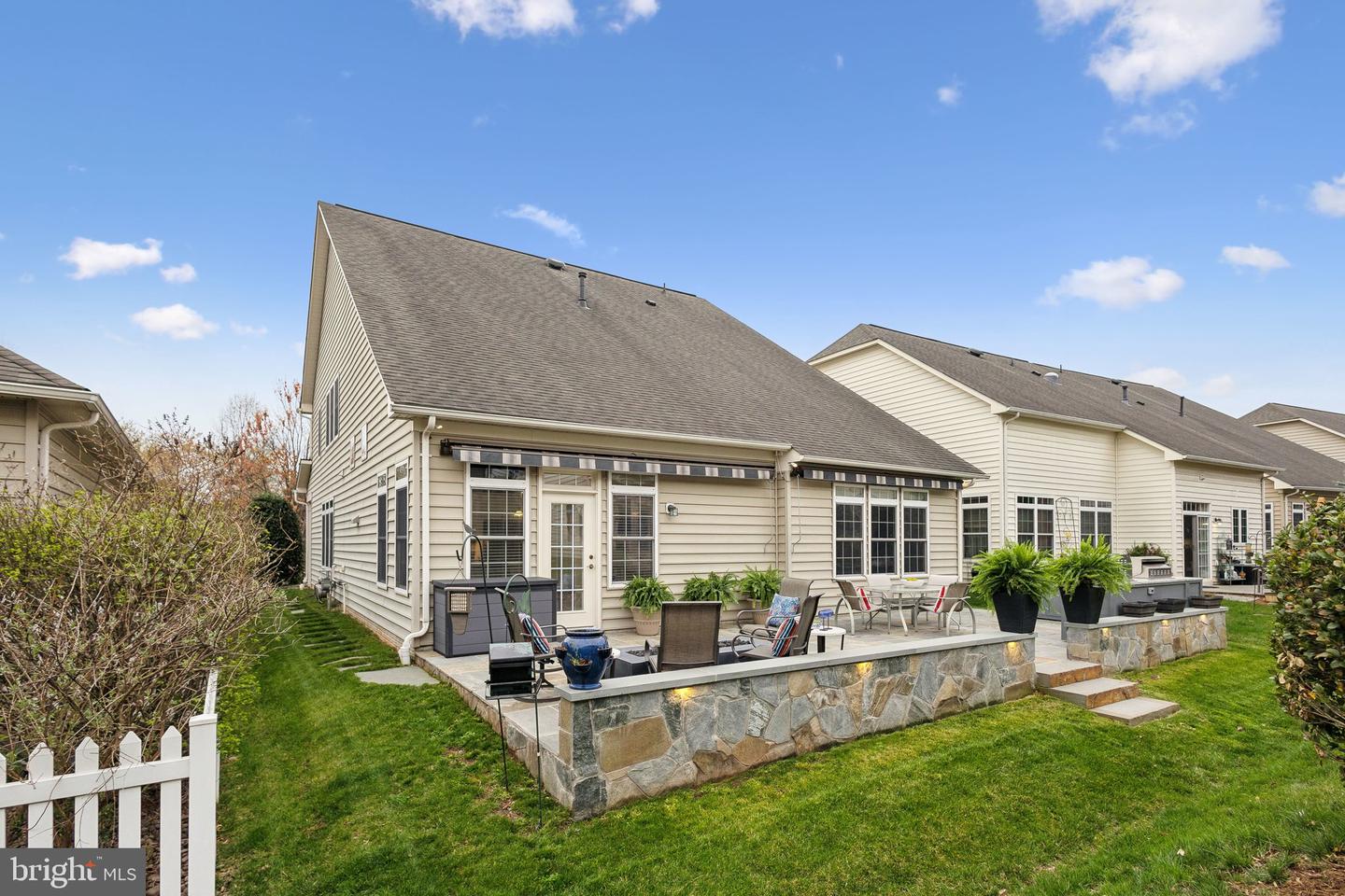 20594 CRESCENT POINTE PL, ASHBURN, Virginia 20147, 2 Bedrooms Bedrooms, ,2 BathroomsBathrooms,Residential,For sale,20594 CRESCENT POINTE PL,VALO2091424 MLS # VALO2091424