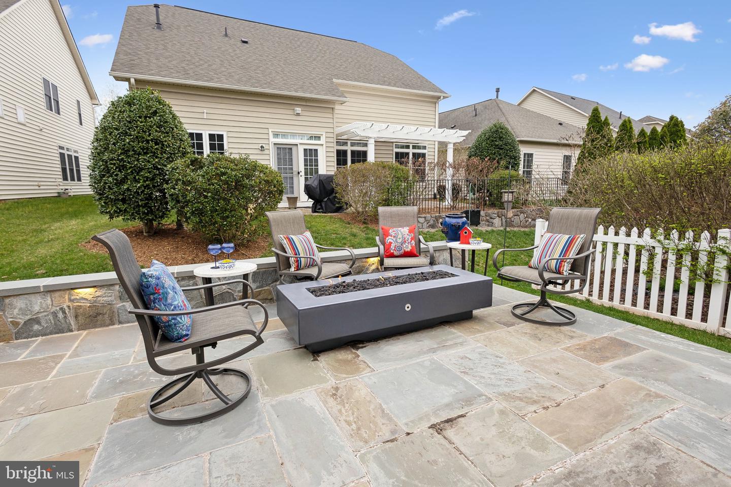 20594 CRESCENT POINTE PL, ASHBURN, Virginia 20147, 2 Bedrooms Bedrooms, ,2 BathroomsBathrooms,Residential,For sale,20594 CRESCENT POINTE PL,VALO2091424 MLS # VALO2091424