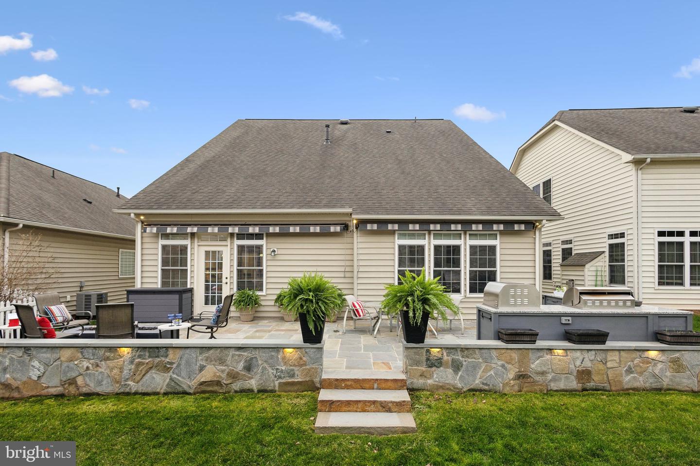 20594 CRESCENT POINTE PL, ASHBURN, Virginia 20147, 2 Bedrooms Bedrooms, ,2 BathroomsBathrooms,Residential,For sale,20594 CRESCENT POINTE PL,VALO2091424 MLS # VALO2091424