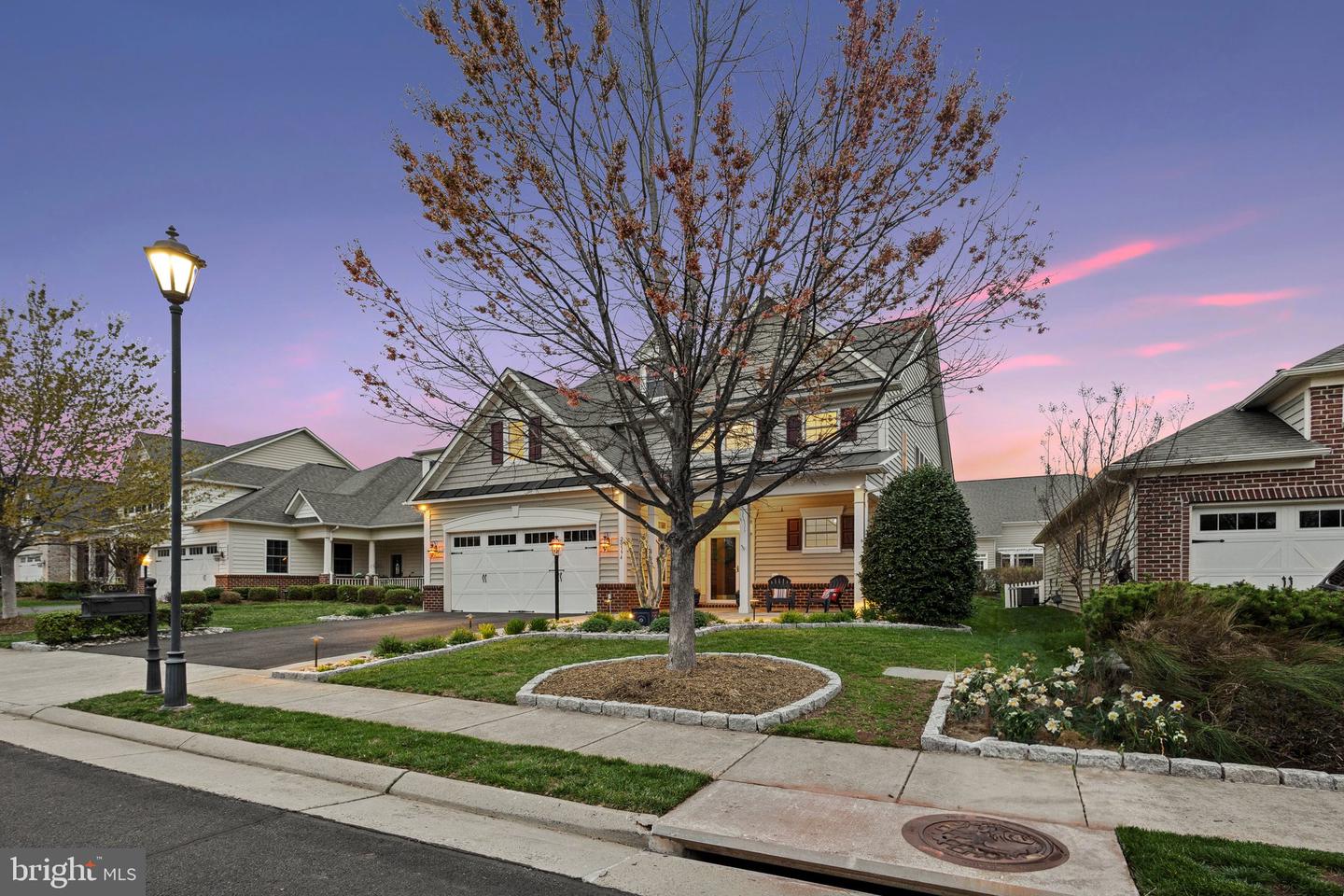 20594 CRESCENT POINTE PL, ASHBURN, Virginia 20147, 2 Bedrooms Bedrooms, ,2 BathroomsBathrooms,Residential,For sale,20594 CRESCENT POINTE PL,VALO2091424 MLS # VALO2091424