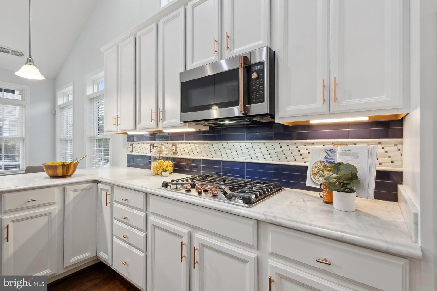 20594 CRESCENT POINTE PL, ASHBURN, Virginia 20147, 2 Bedrooms Bedrooms, ,2 BathroomsBathrooms,Residential,For sale,20594 CRESCENT POINTE PL,VALO2091424 MLS # VALO2091424