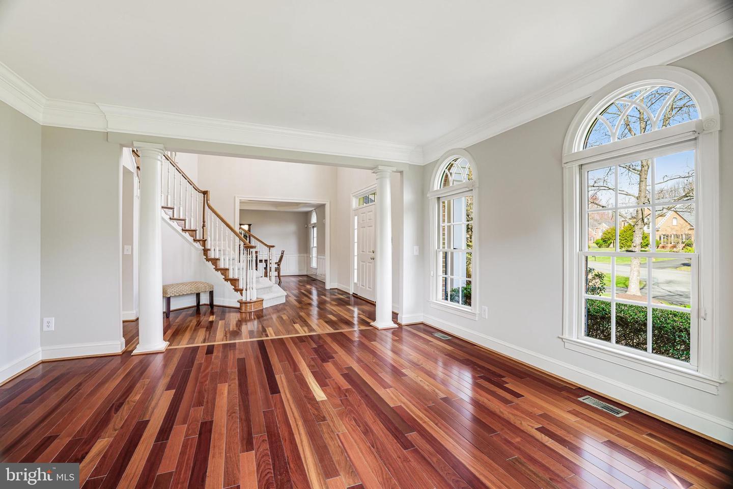 10907 GREAT POINT CT, GREAT FALLS, Virginia 22066, 5 Bedrooms Bedrooms, ,4 BathroomsBathrooms,Residential,For sale,10907 GREAT POINT CT,VAFX2228610 MLS # VAFX2228610
