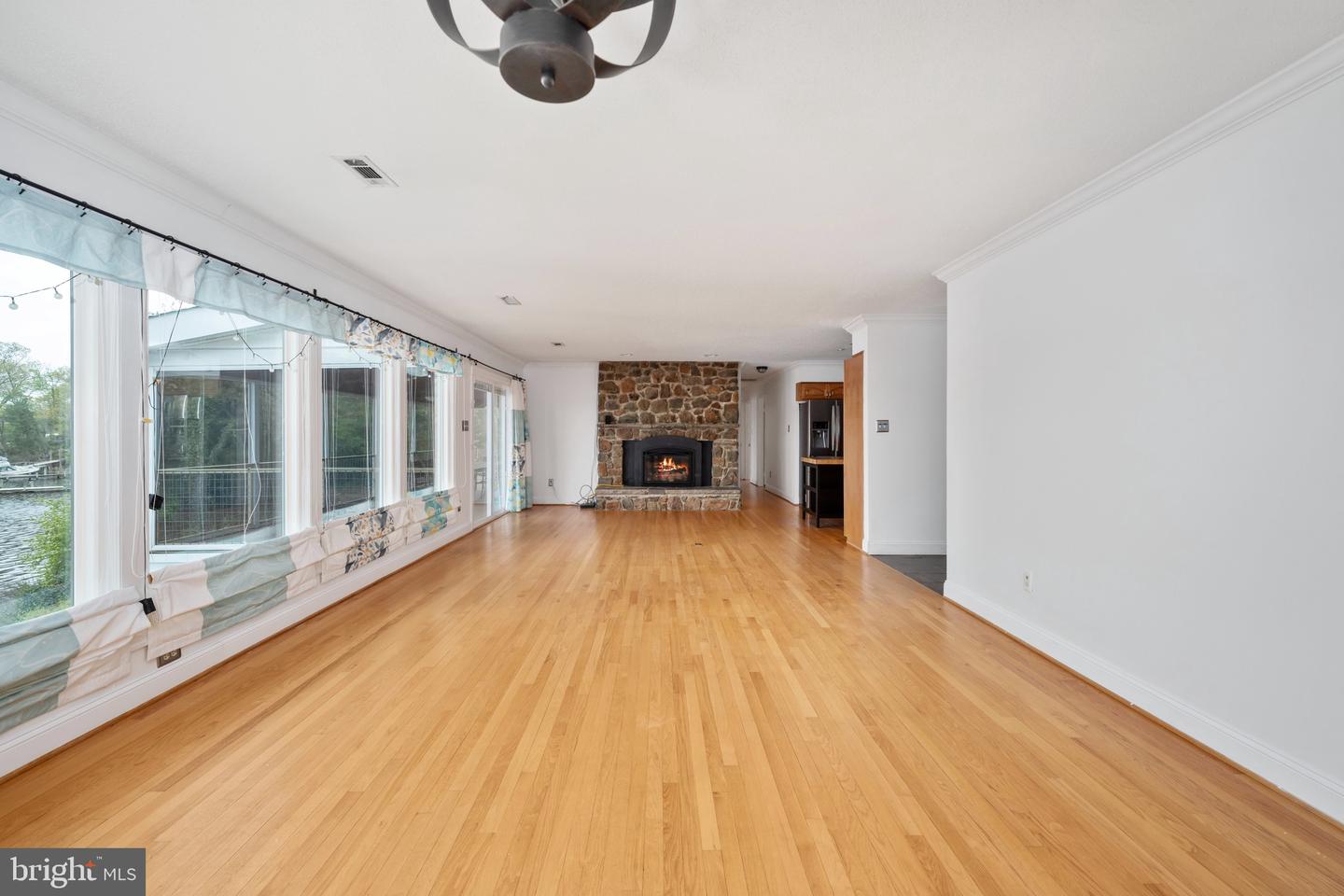 36 WATERVIEW POINT, COLONIAL BEACH, Virginia 22443, 4 Bedrooms Bedrooms, 11 Rooms Rooms,3 BathroomsBathrooms,Residential,For sale,36 WATERVIEW POINT,VAWE2008500 MLS # VAWE2008500