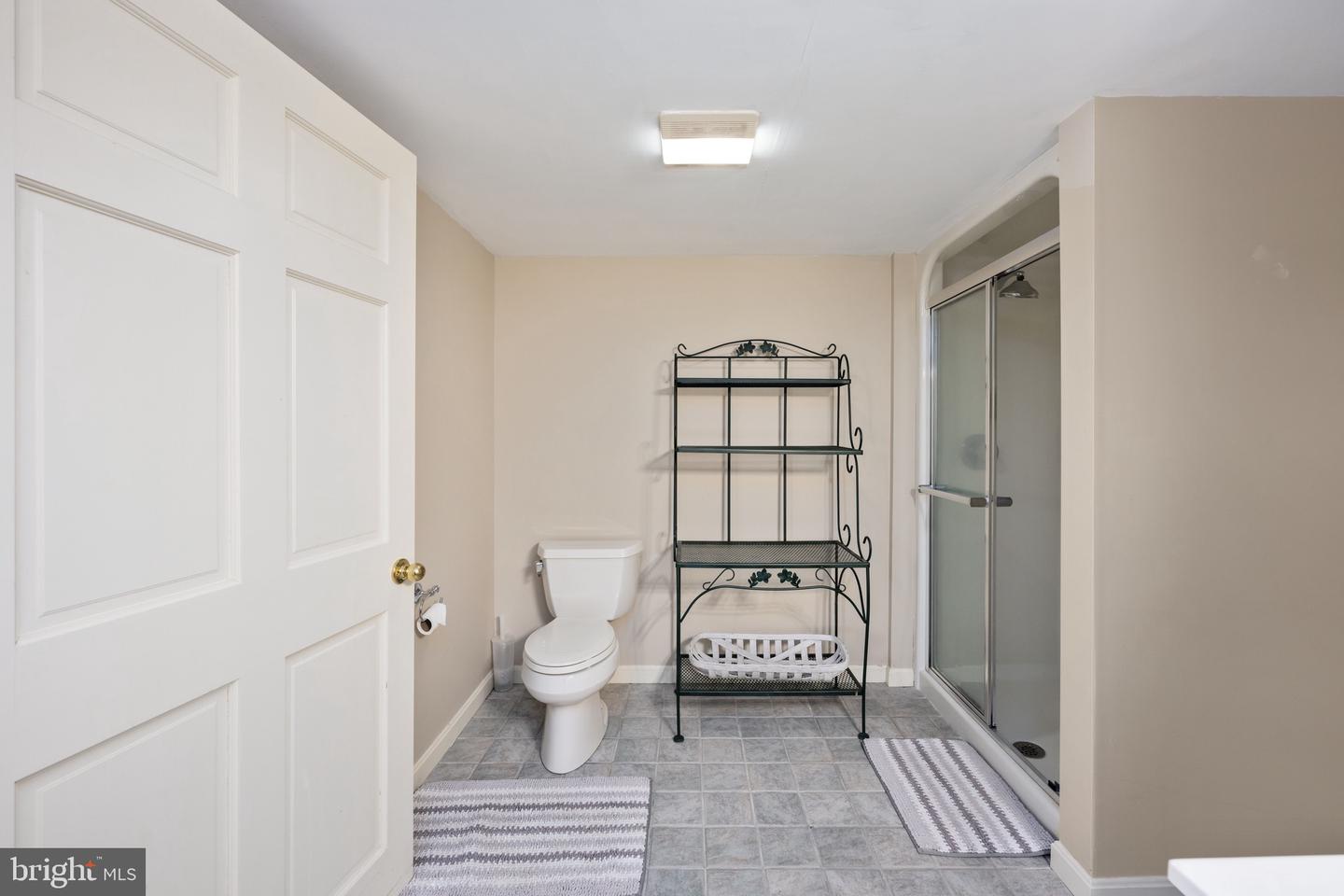 36 WATERVIEW POINT, COLONIAL BEACH, Virginia 22443, 4 Bedrooms Bedrooms, 11 Rooms Rooms,3 BathroomsBathrooms,Residential,For sale,36 WATERVIEW POINT,VAWE2008500 MLS # VAWE2008500