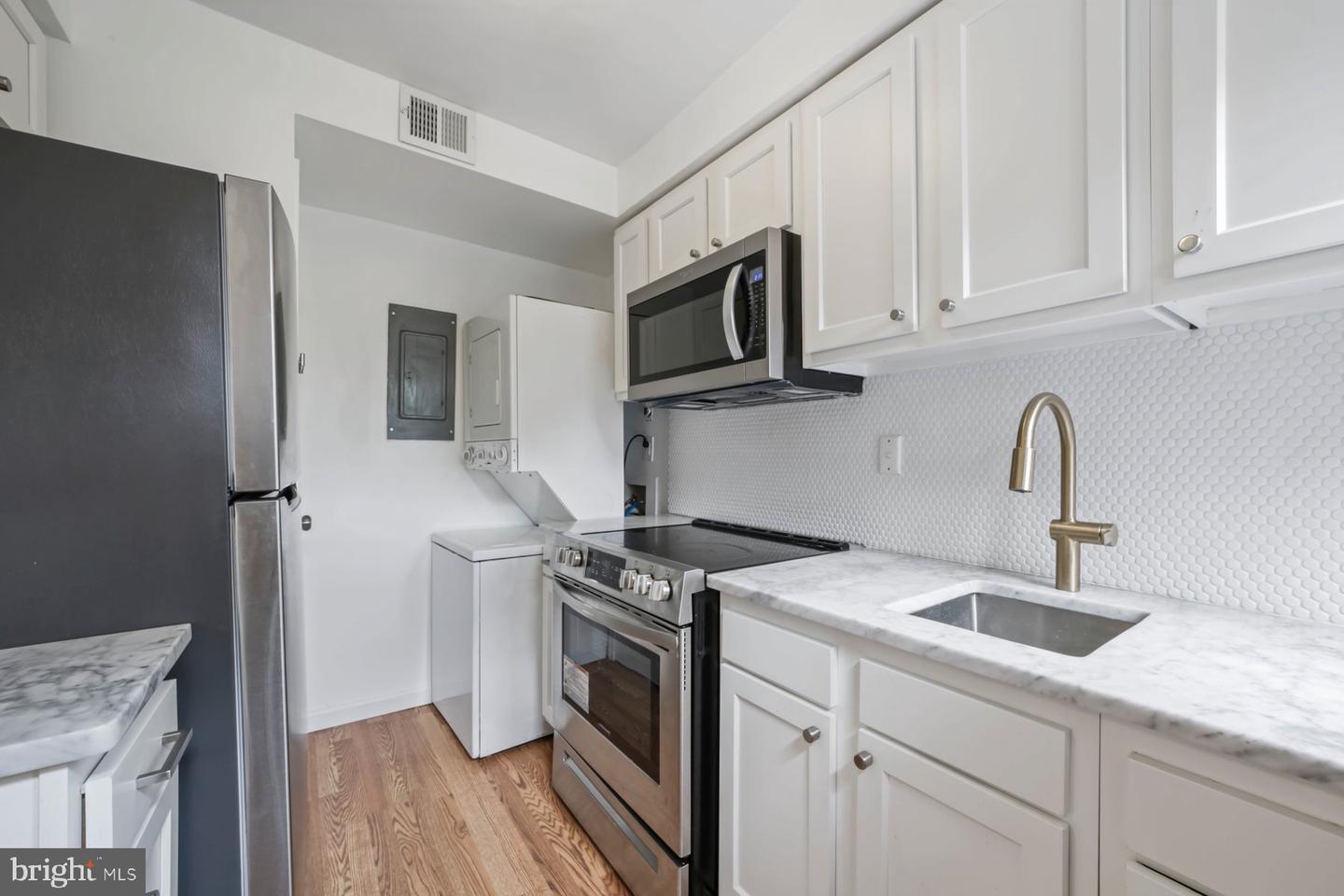 2145 SUITLAND TER SE #B, WASHINGTON, District Of Columbia 20020, 2 Bedrooms Bedrooms, ,1 BathroomBathrooms,Residential,For sale,2145 SUITLAND TER SE #B,DCDC2192064 MLS # DCDC2192064