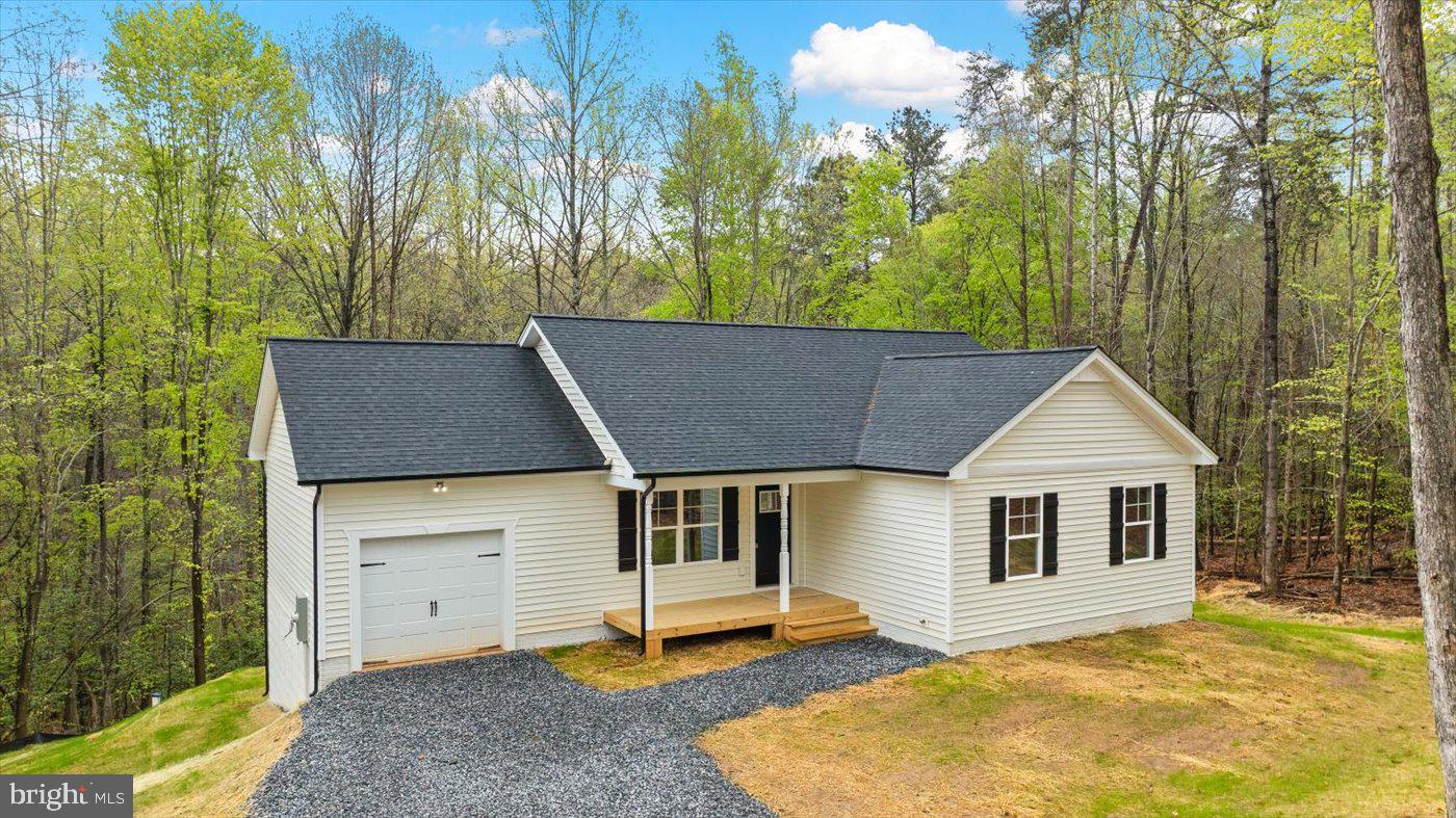 358 HEMLOCK LN, MINERAL, Virginia 23117, 3 Bedrooms Bedrooms, ,2 BathroomsBathrooms,Residential,For sale,358 HEMLOCK LN,VALA2007608 MLS # VALA2007608