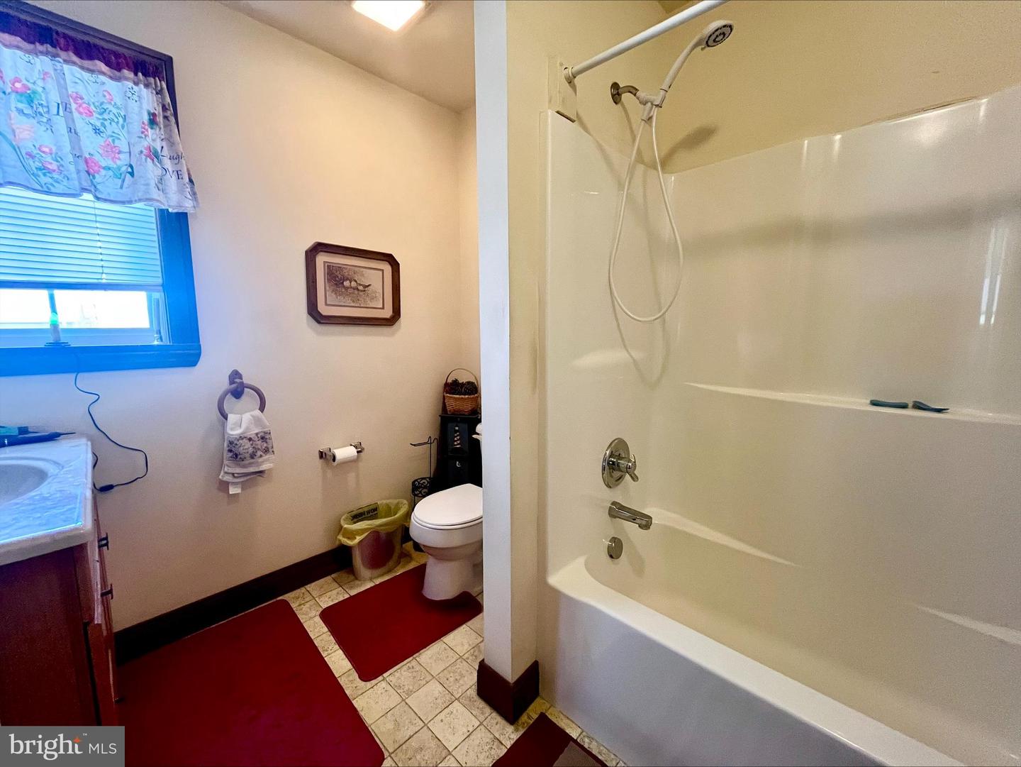 206 WOODLAND AVE, LURAY, Virginia 22835, 3 Bedrooms Bedrooms, ,2 BathroomsBathrooms,Residential,For sale,206 WOODLAND AVE,VAPA2004726 MLS # VAPA2004726