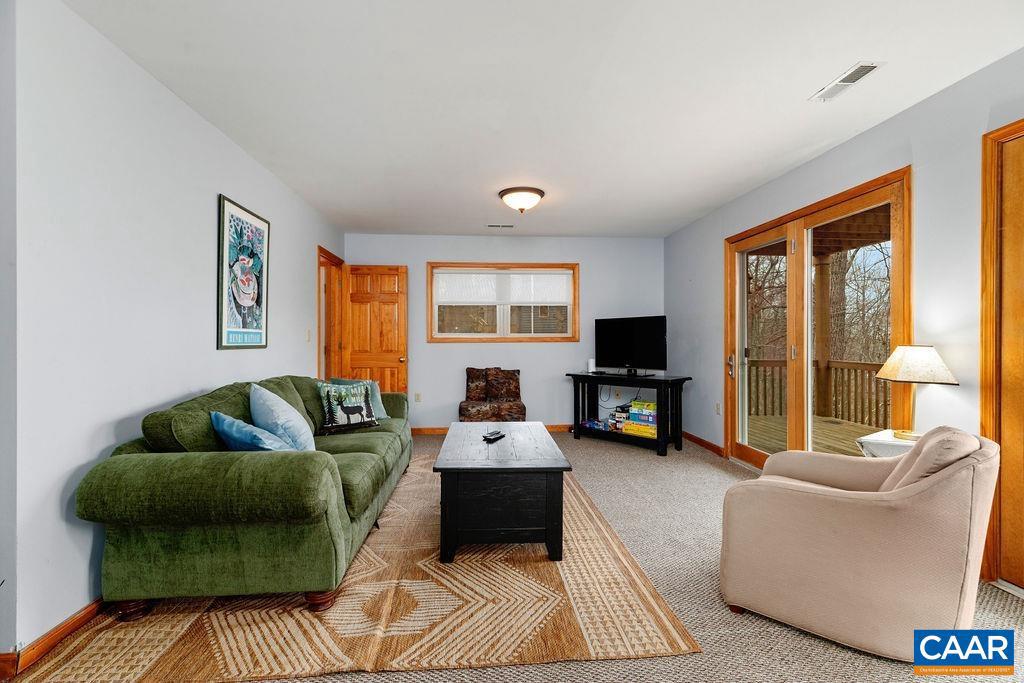 30 STONY COVE LN, WINTERGREEN, Virginia 22967, 3 Bedrooms Bedrooms, ,3 BathroomsBathrooms,Residential,For sale,30 STONY COVE LN,662906 MLS # 662906