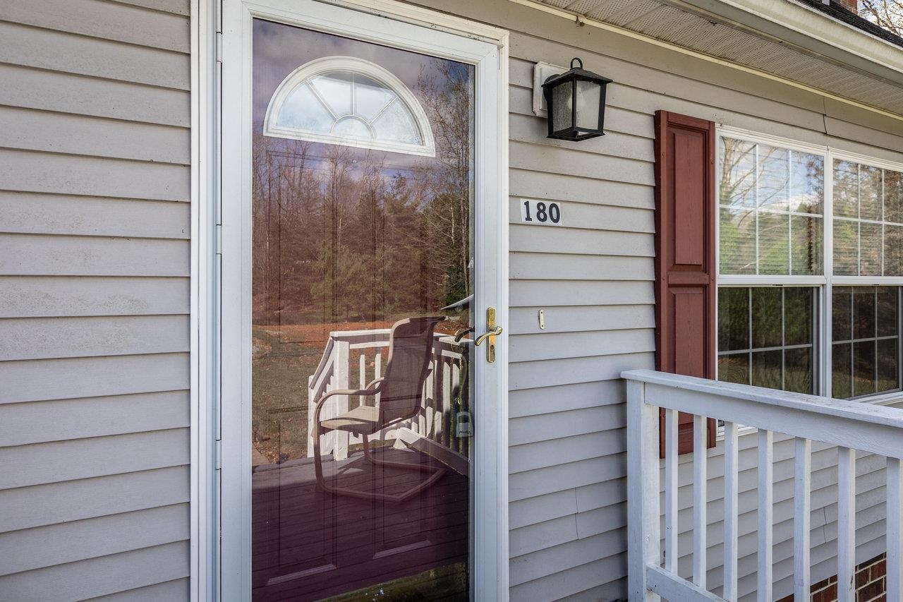 180 IRON WORKS LN, ELKTON, Virginia 22827, 3 Bedrooms Bedrooms, ,2 BathroomsBathrooms,Residential,180 IRON WORKS LN,662929 MLS # 662929