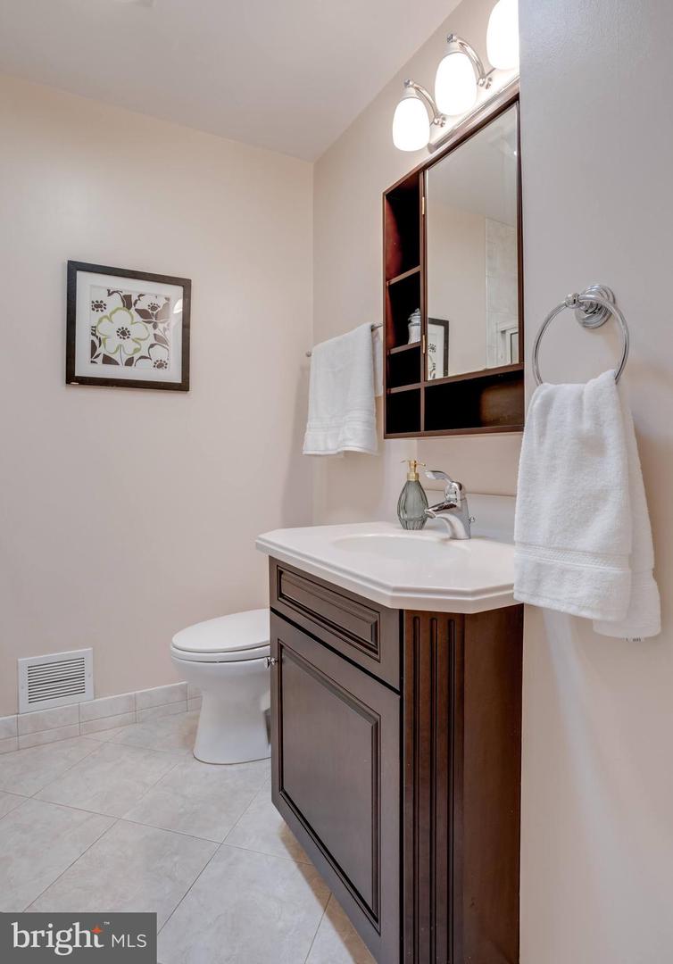 8014 GARLOT DR, ANNANDALE, Virginia 22003, 4 Bedrooms Bedrooms, ,3 BathroomsBathrooms,Residential,For sale,8014 GARLOT DR,VAFX2226406 MLS # VAFX2226406