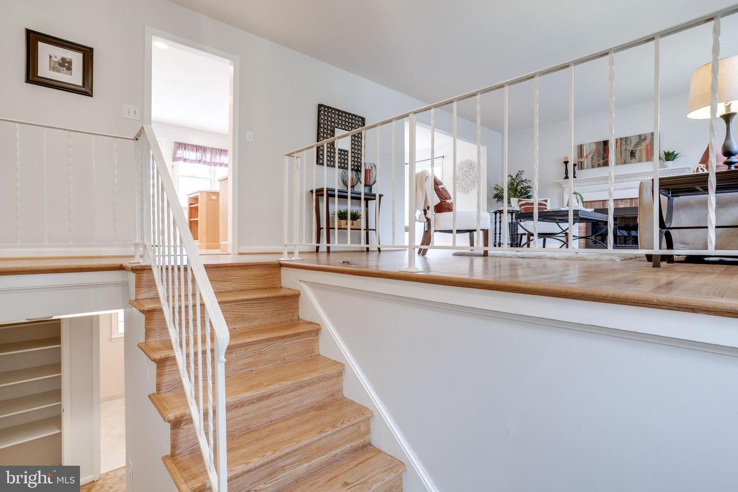 8014 GARLOT DR, ANNANDALE, Virginia 22003, 4 Bedrooms Bedrooms, ,3 BathroomsBathrooms,Residential,For sale,8014 GARLOT DR,VAFX2226406 MLS # VAFX2226406