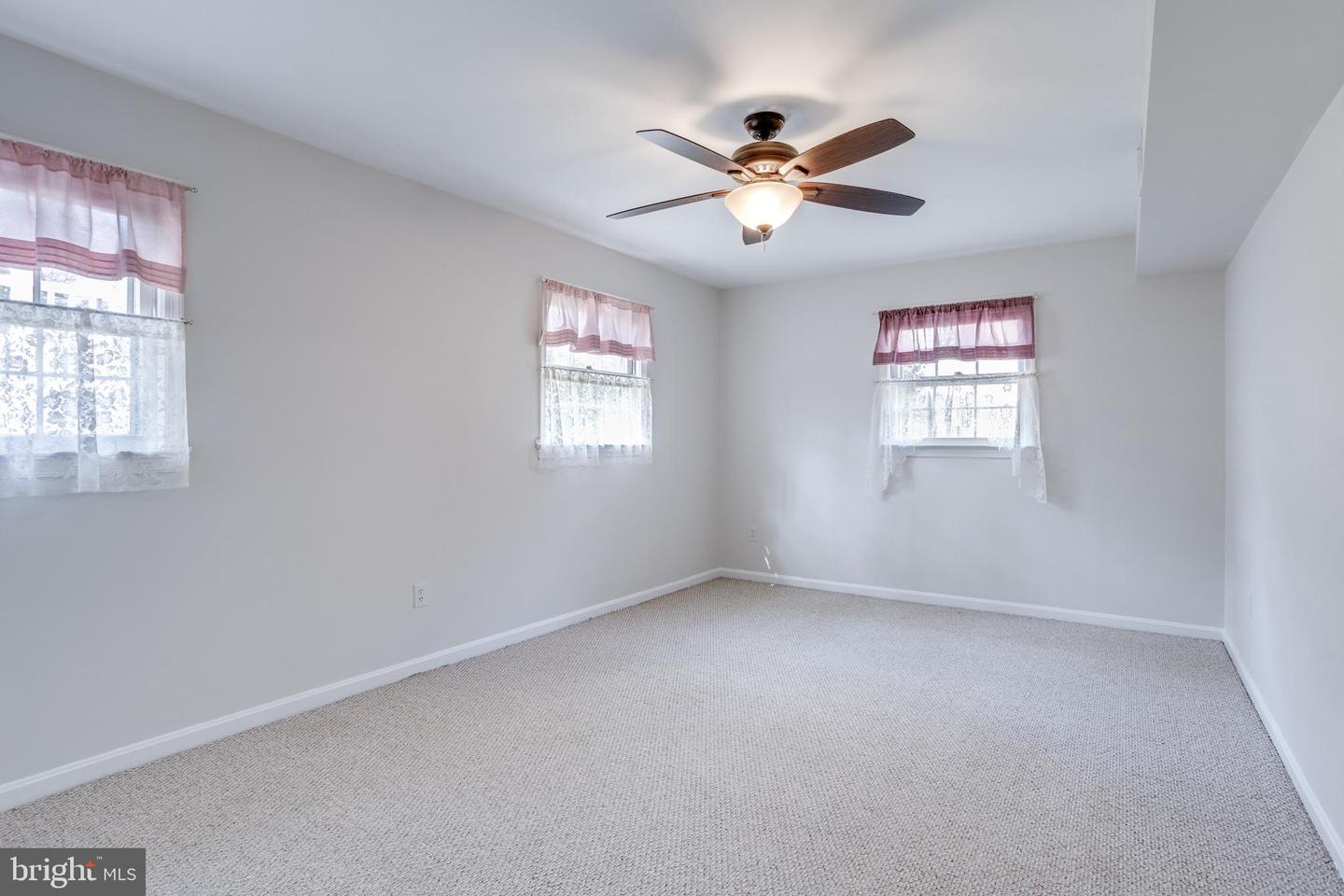 8014 GARLOT DR, ANNANDALE, Virginia 22003, 4 Bedrooms Bedrooms, ,3 BathroomsBathrooms,Residential,For sale,8014 GARLOT DR,VAFX2226406 MLS # VAFX2226406