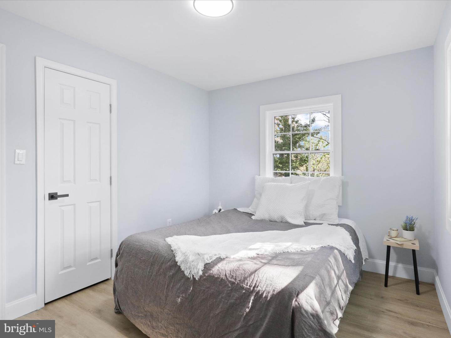 2126 HUNTINGTON AVE, ALEXANDRIA, Virginia 22303, 2 Bedrooms Bedrooms, ,2 BathroomsBathrooms,Residential,For sale,2126 HUNTINGTON AVE,VAFX2229436 MLS # VAFX2229436