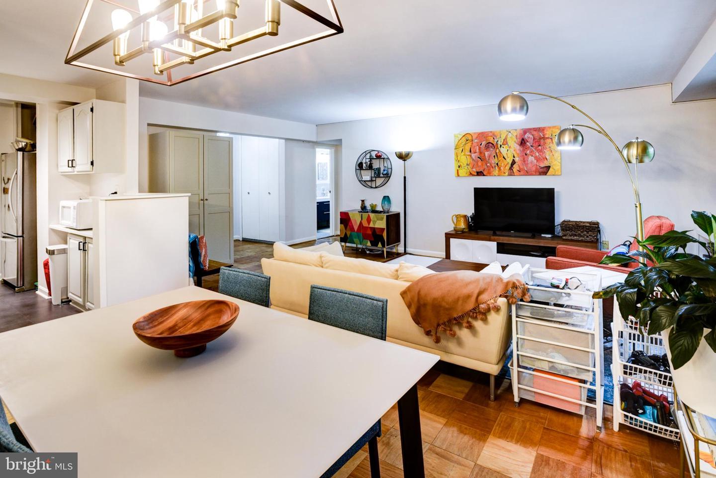 4201 CATHEDRAL AVE NW #T8E, WASHINGTON, District Of Columbia 20016, 1 Bedroom Bedrooms, ,1 BathroomBathrooms,Residential,For sale,4201 CATHEDRAL AVE NW #T8E,DCDC2192648 MLS # DCDC2192648