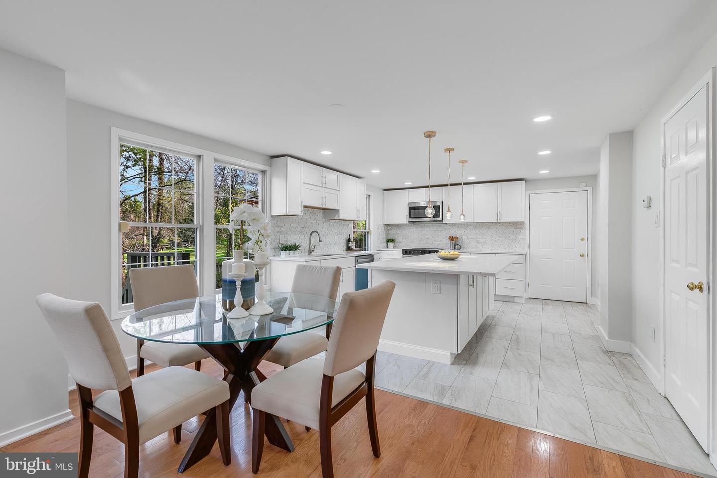 7002 JENKINS LN, FALLS CHURCH, Virginia 22043, 4 Bedrooms Bedrooms, ,4 BathroomsBathrooms,Residential,For sale,7002 JENKINS LN,VAFX2231134 MLS # VAFX2231134