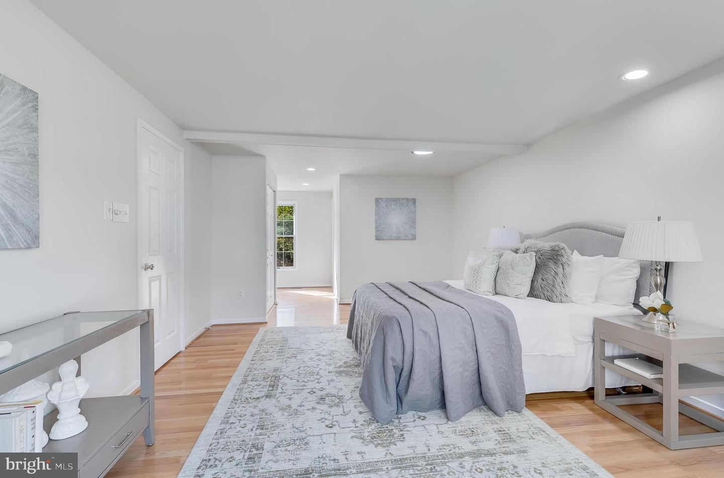 7002 JENKINS LN, FALLS CHURCH, Virginia 22043, 4 Bedrooms Bedrooms, ,4 BathroomsBathrooms,Residential,For sale,7002 JENKINS LN,VAFX2231134 MLS # VAFX2231134