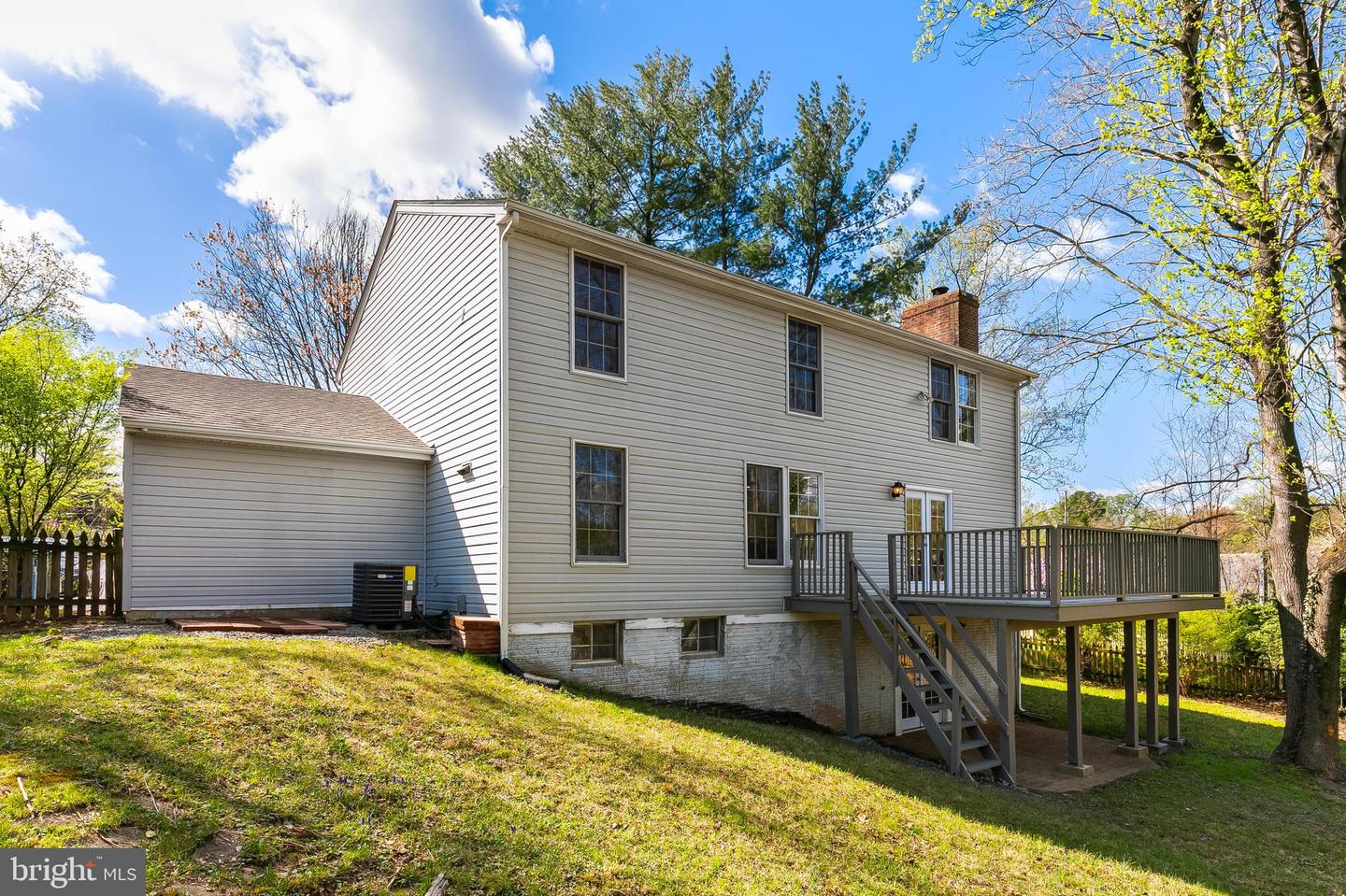7002 JENKINS LN, FALLS CHURCH, Virginia 22043, 4 Bedrooms Bedrooms, ,4 BathroomsBathrooms,Residential,For sale,7002 JENKINS LN,VAFX2231134 MLS # VAFX2231134