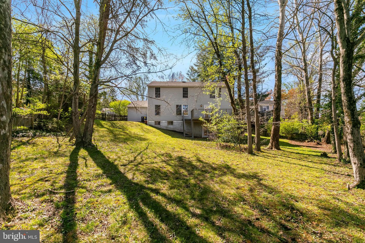 7002 JENKINS LN, FALLS CHURCH, Virginia 22043, 4 Bedrooms Bedrooms, ,4 BathroomsBathrooms,Residential,For sale,7002 JENKINS LN,VAFX2231134 MLS # VAFX2231134