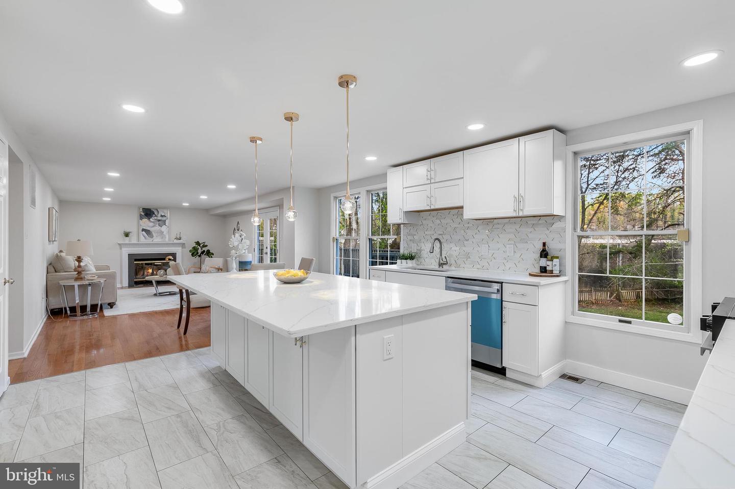 7002 JENKINS LN, FALLS CHURCH, Virginia 22043, 4 Bedrooms Bedrooms, ,4 BathroomsBathrooms,Residential,For sale,7002 JENKINS LN,VAFX2231134 MLS # VAFX2231134