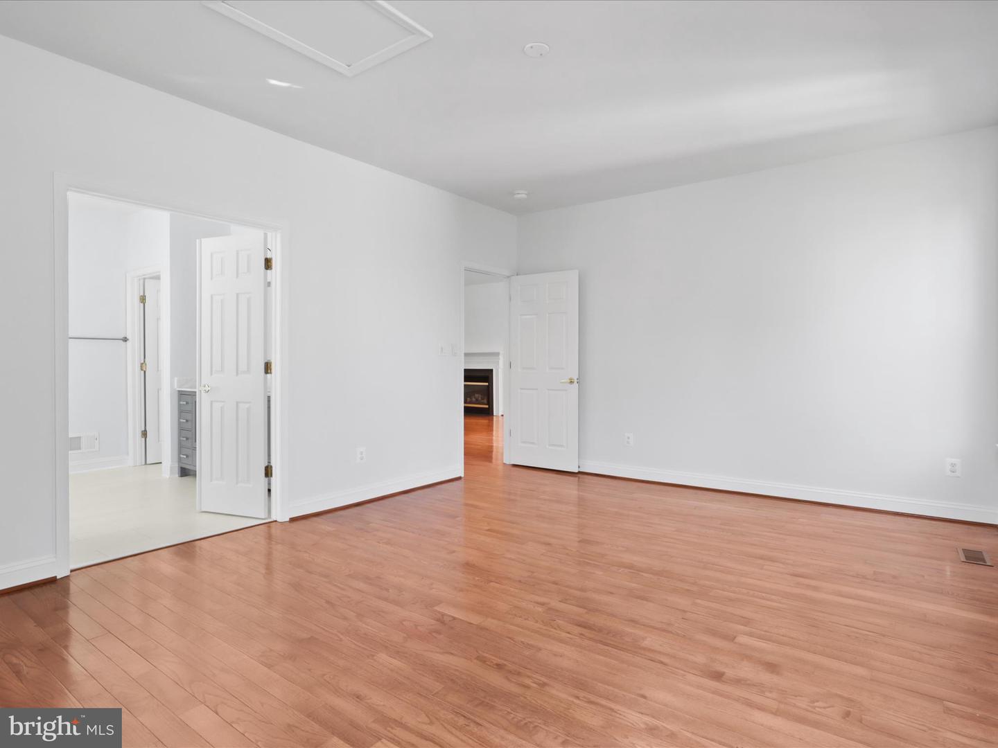 6805 TRED AVON PL, GAINESVILLE, Virginia 20155, 4 Bedrooms Bedrooms, ,4 BathroomsBathrooms,Residential,For sale,6805 TRED AVON PL,VAPW2091068 MLS # VAPW2091068