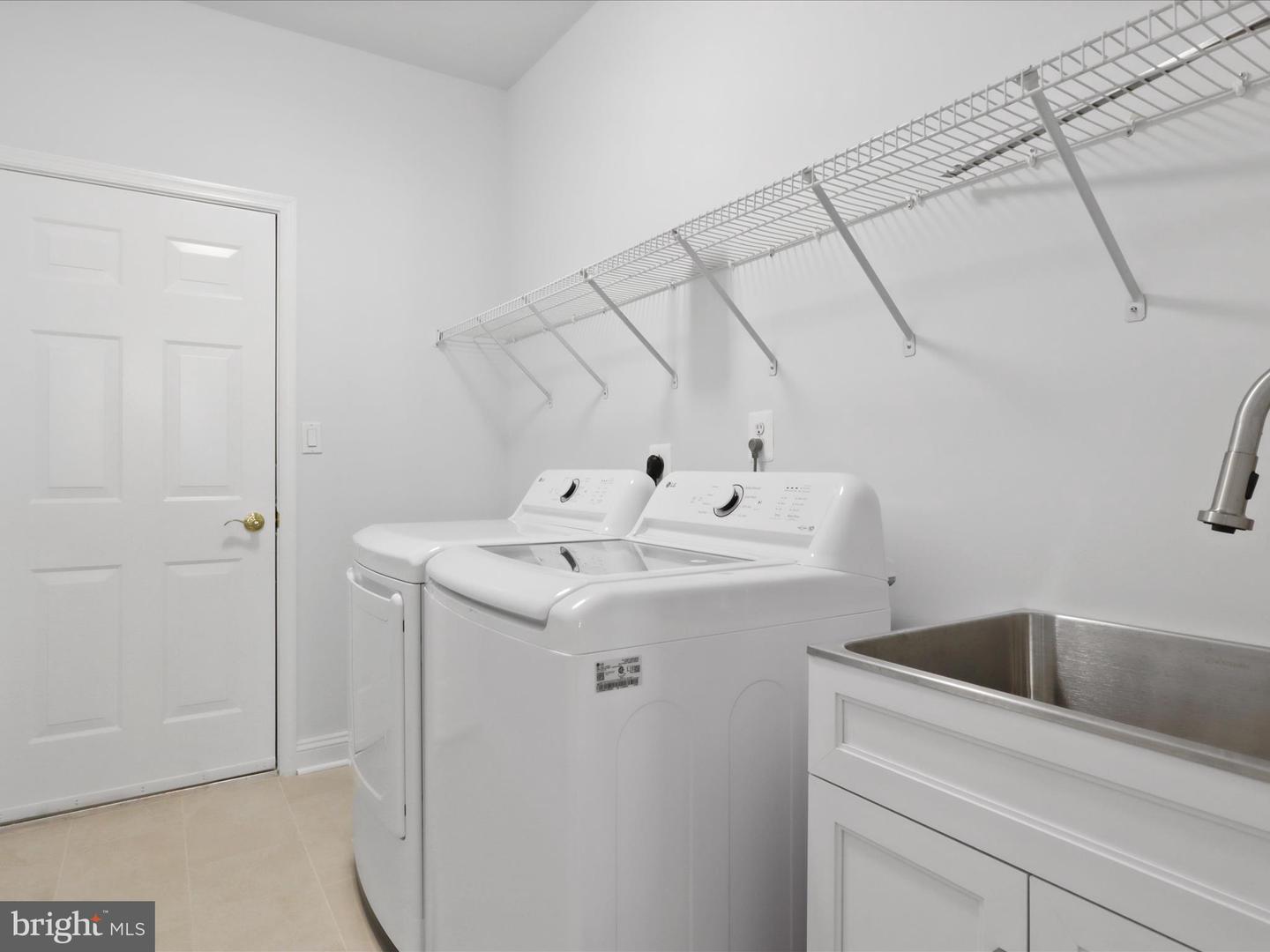 6805 TRED AVON PL, GAINESVILLE, Virginia 20155, 4 Bedrooms Bedrooms, ,4 BathroomsBathrooms,Residential,For sale,6805 TRED AVON PL,VAPW2091068 MLS # VAPW2091068