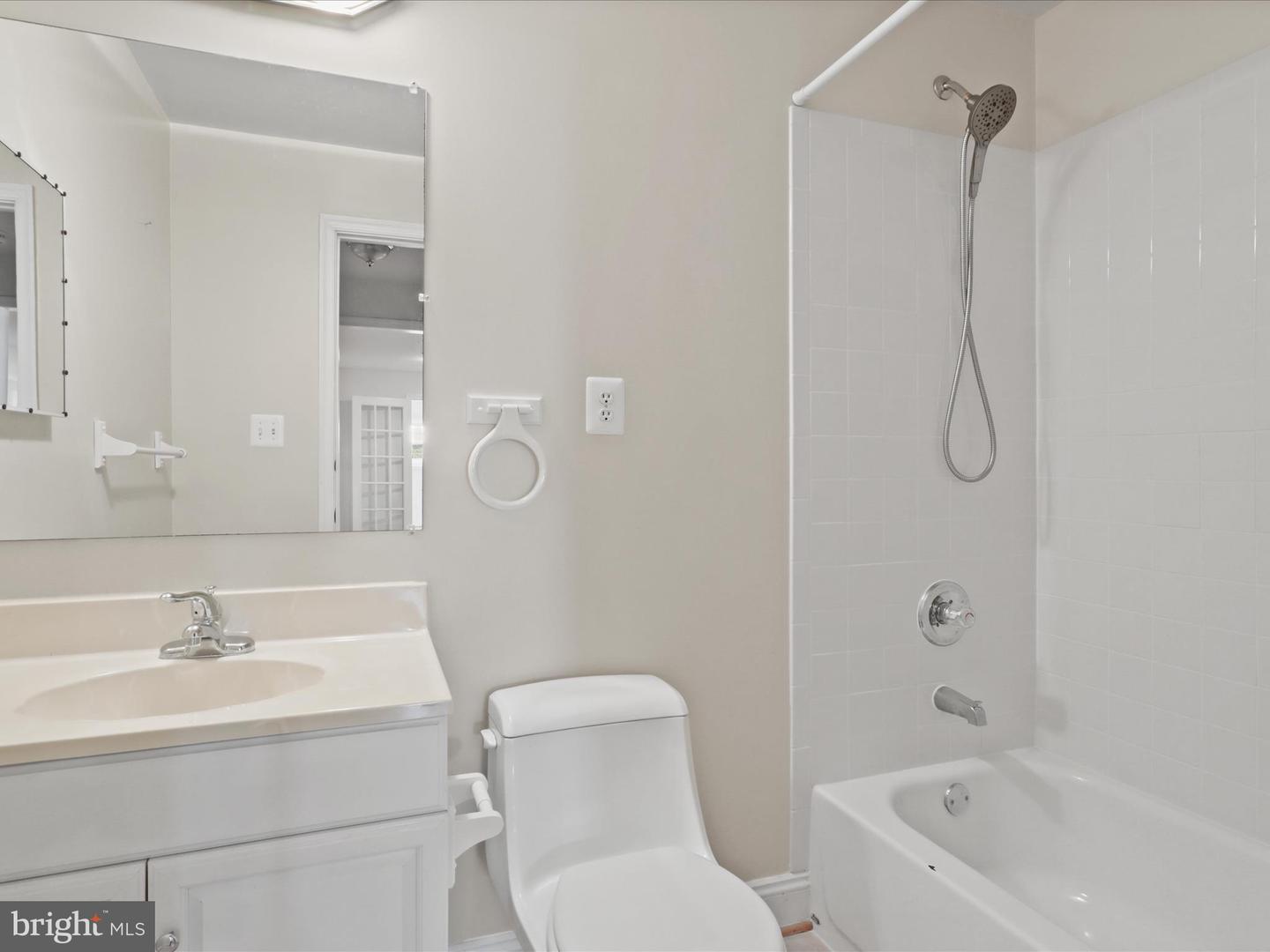 6805 TRED AVON PL, GAINESVILLE, Virginia 20155, 4 Bedrooms Bedrooms, ,4 BathroomsBathrooms,Residential,For sale,6805 TRED AVON PL,VAPW2091068 MLS # VAPW2091068