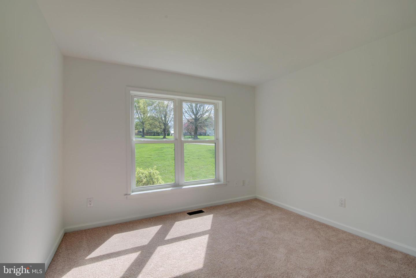 37400 WHITACRE LN, PURCELLVILLE, Virginia 20132, 3 Bedrooms Bedrooms, ,2 BathroomsBathrooms,Residential,For sale,37400 WHITACRE LN,VALO2093072 MLS # VALO2093072