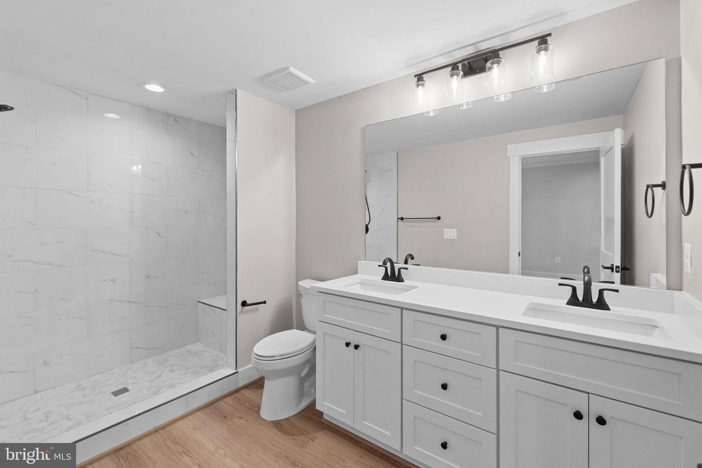 7727 HELENA DR, FALLS CHURCH, Virginia 22043, 7 Bedrooms Bedrooms, ,7 BathroomsBathrooms,Residential,For sale,7727 HELENA DR,VAFX2232904 MLS # VAFX2232904