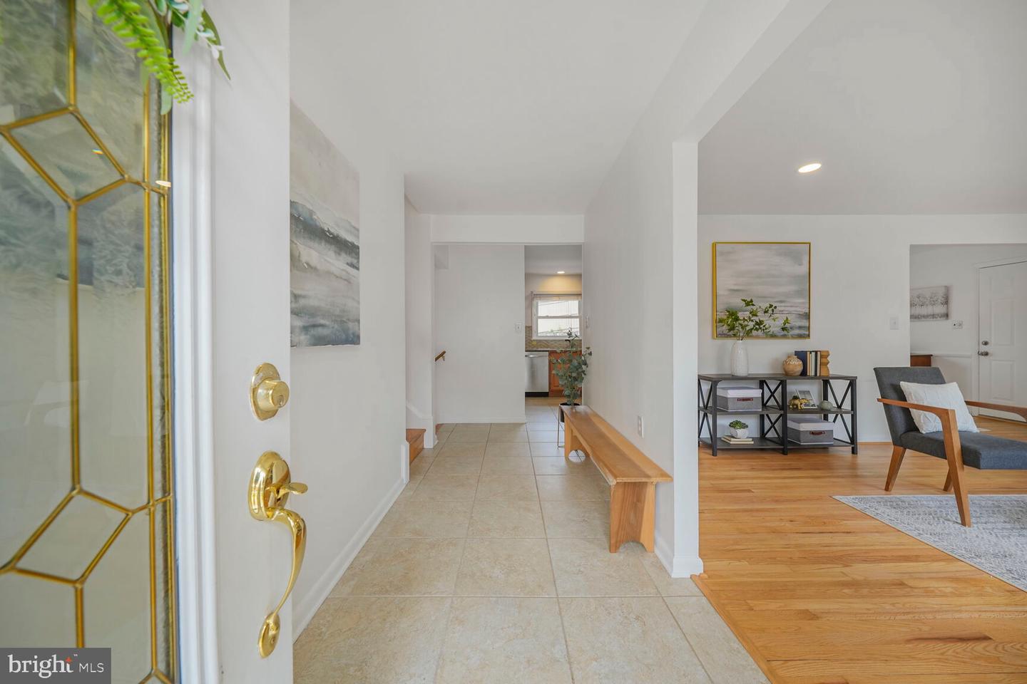 1955 FOXHALL RD, MCLEAN, Virginia 22101, 5 Bedrooms Bedrooms, ,2 BathroomsBathrooms,Residential,For sale,1955 FOXHALL RD,VAFX2232966 MLS # VAFX2232966