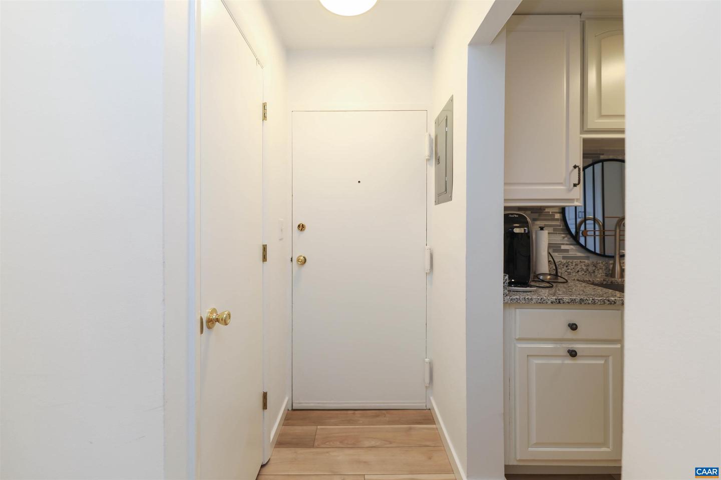 1800 JEFFERSON PARK AVE #704, CHARLOTTESVILLE, Virginia 22903, ,1 BathroomBathrooms,Residential,For sale,1800 JEFFERSON PARK AVE #704,662933 MLS # 662933