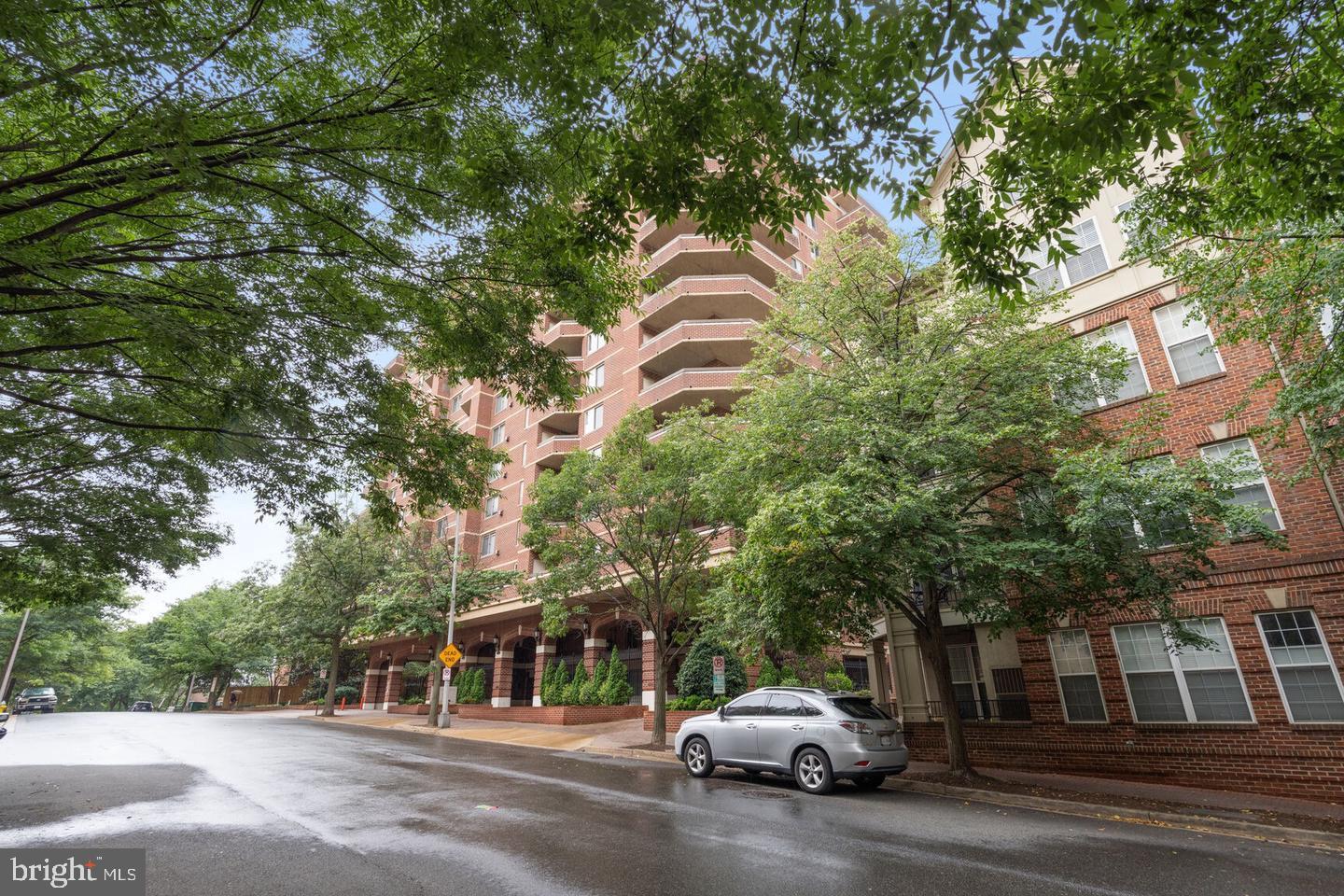 1276 N WAYNE ST #300, ARLINGTON, Virginia 22201, 2 Bedrooms Bedrooms, ,2 BathroomsBathrooms,Residential,For sale,1276 N WAYNE ST #300,VAAR2055780 MLS # VAAR2055780