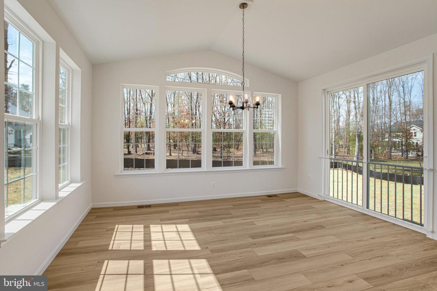 233 CAMWOOD CT, FREDERICKSBURG, Virginia 22405, 6 Bedrooms Bedrooms, ,3 BathroomsBathrooms,Residential,For sale,233 CAMWOOD CT,VAST2037686 MLS # VAST2037686
