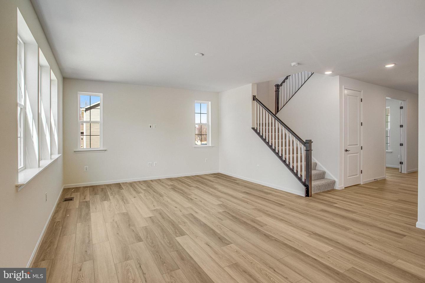 233 CAMWOOD CT, FREDERICKSBURG, Virginia 22405, 6 Bedrooms Bedrooms, ,3 BathroomsBathrooms,Residential,For sale,233 CAMWOOD CT,VAST2037686 MLS # VAST2037686