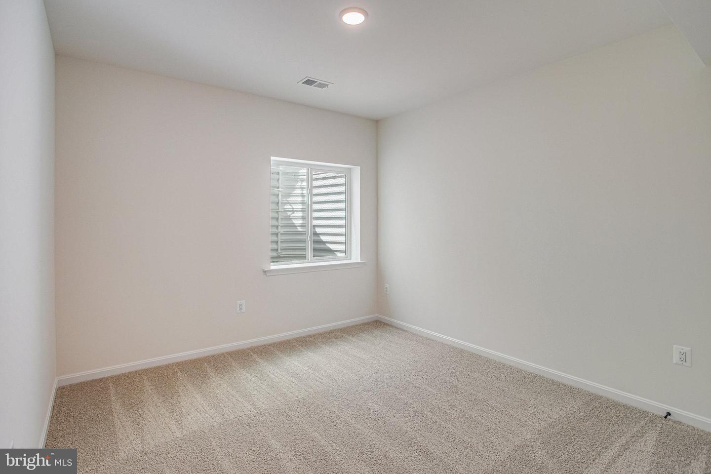 233 CAMWOOD CT, FREDERICKSBURG, Virginia 22405, 6 Bedrooms Bedrooms, ,3 BathroomsBathrooms,Residential,For sale,233 CAMWOOD CT,VAST2037686 MLS # VAST2037686