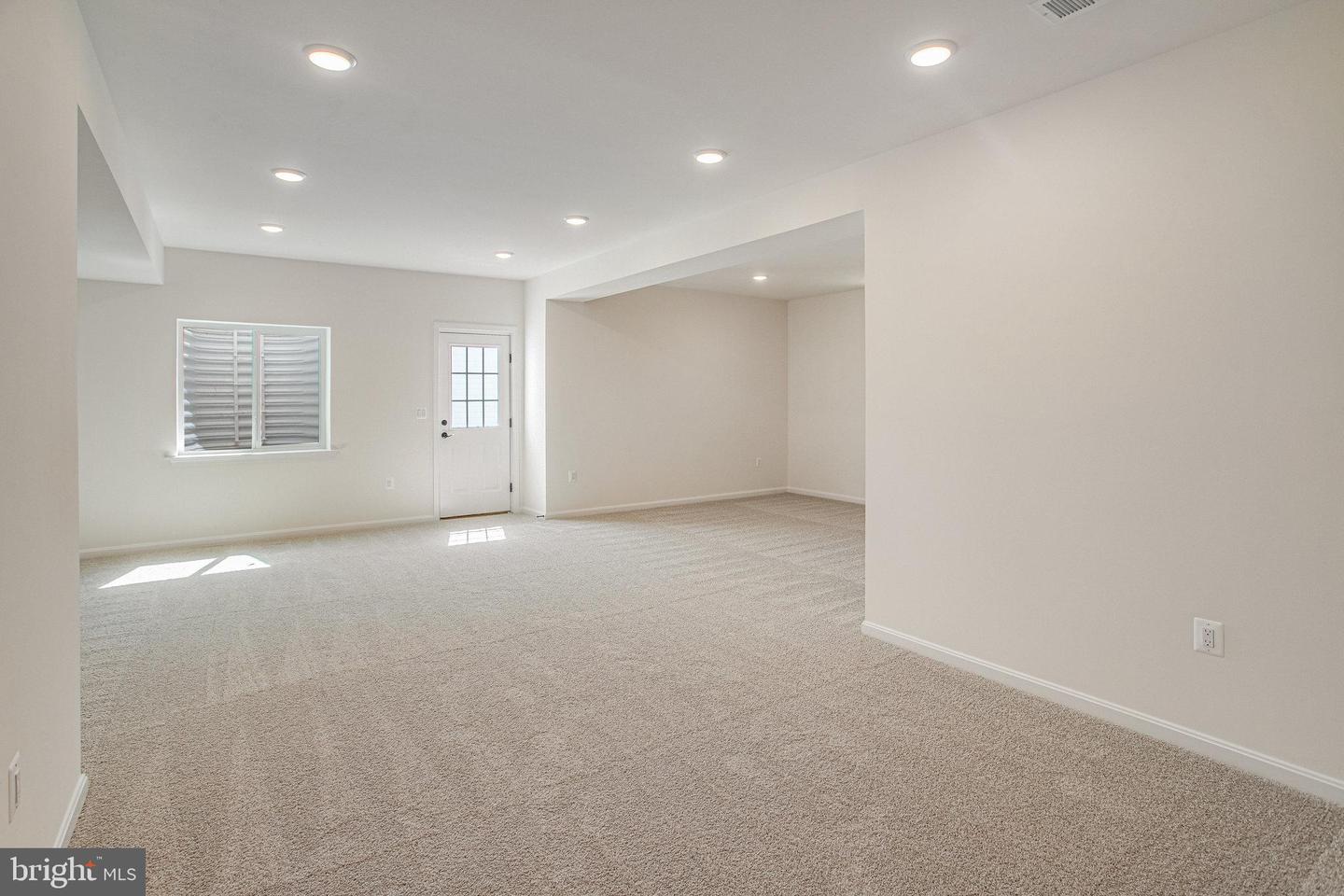233 CAMWOOD CT, FREDERICKSBURG, Virginia 22405, 6 Bedrooms Bedrooms, ,3 BathroomsBathrooms,Residential,For sale,233 CAMWOOD CT,VAST2037686 MLS # VAST2037686