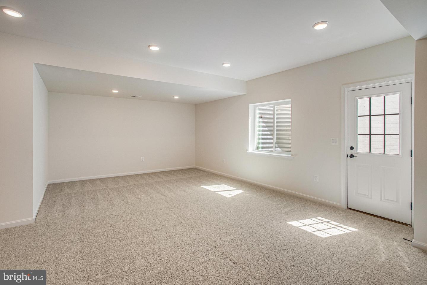 233 CAMWOOD CT, FREDERICKSBURG, Virginia 22405, 6 Bedrooms Bedrooms, ,3 BathroomsBathrooms,Residential,For sale,233 CAMWOOD CT,VAST2037686 MLS # VAST2037686