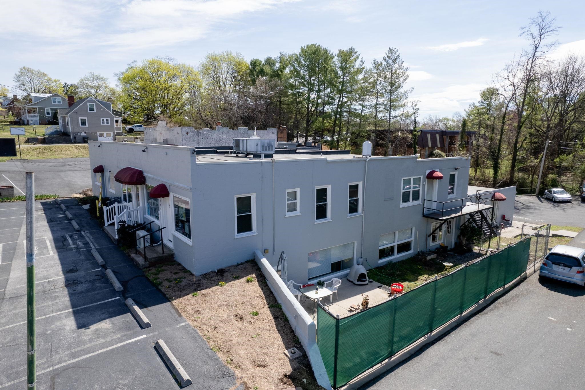 2501 N AUGUSTA ST, STAUNTON, Virginia 24401, ,Commercial,2501 N AUGUSTA ST,662977 MLS # 662977