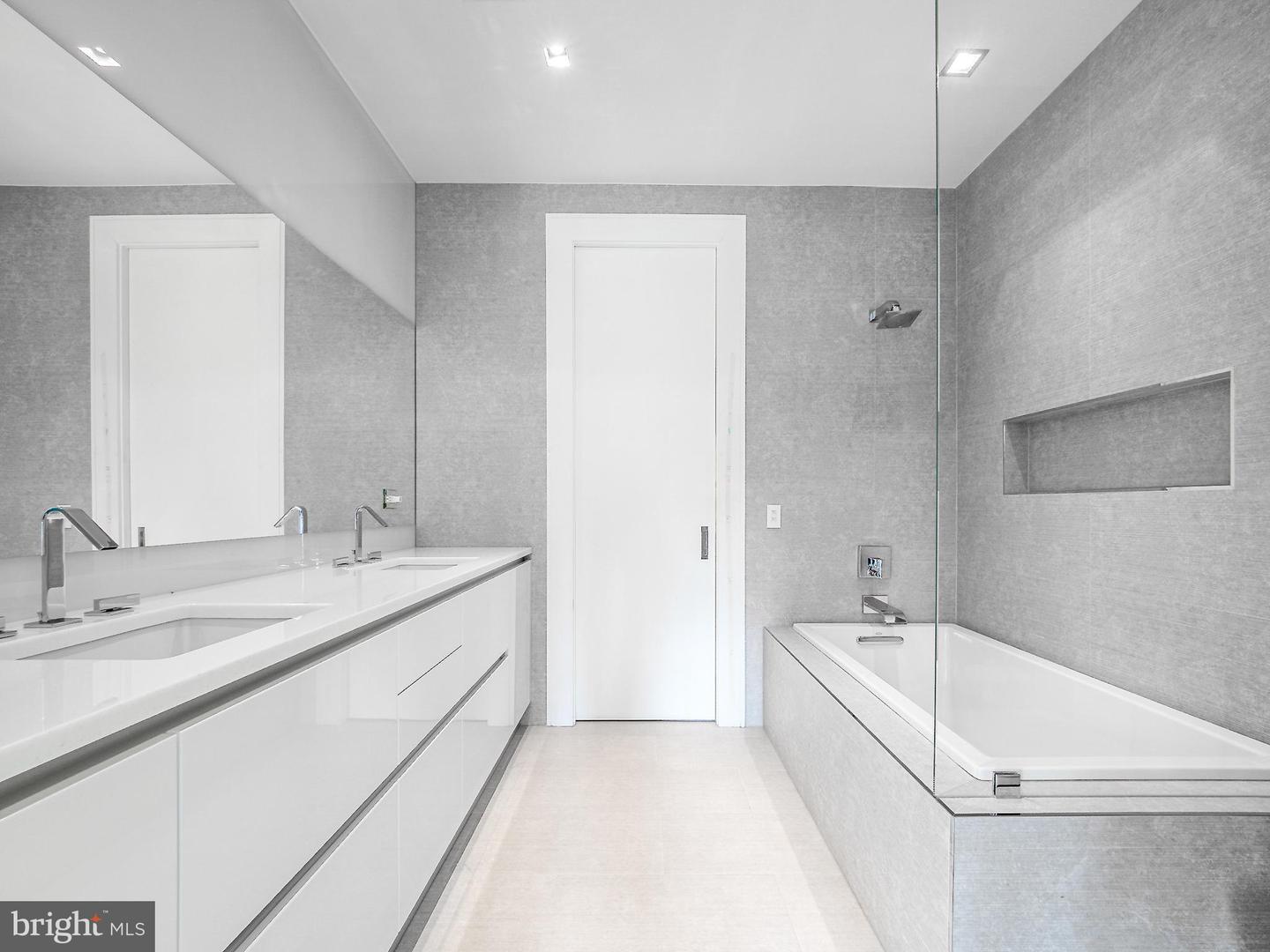 2361 N EDGEWOOD ST, ARLINGTON, Virginia 22207, 6 Bedrooms Bedrooms, ,4 BathroomsBathrooms,Residential,For sale,2361 N EDGEWOOD ST,VAAR2050700 MLS # VAAR2050700