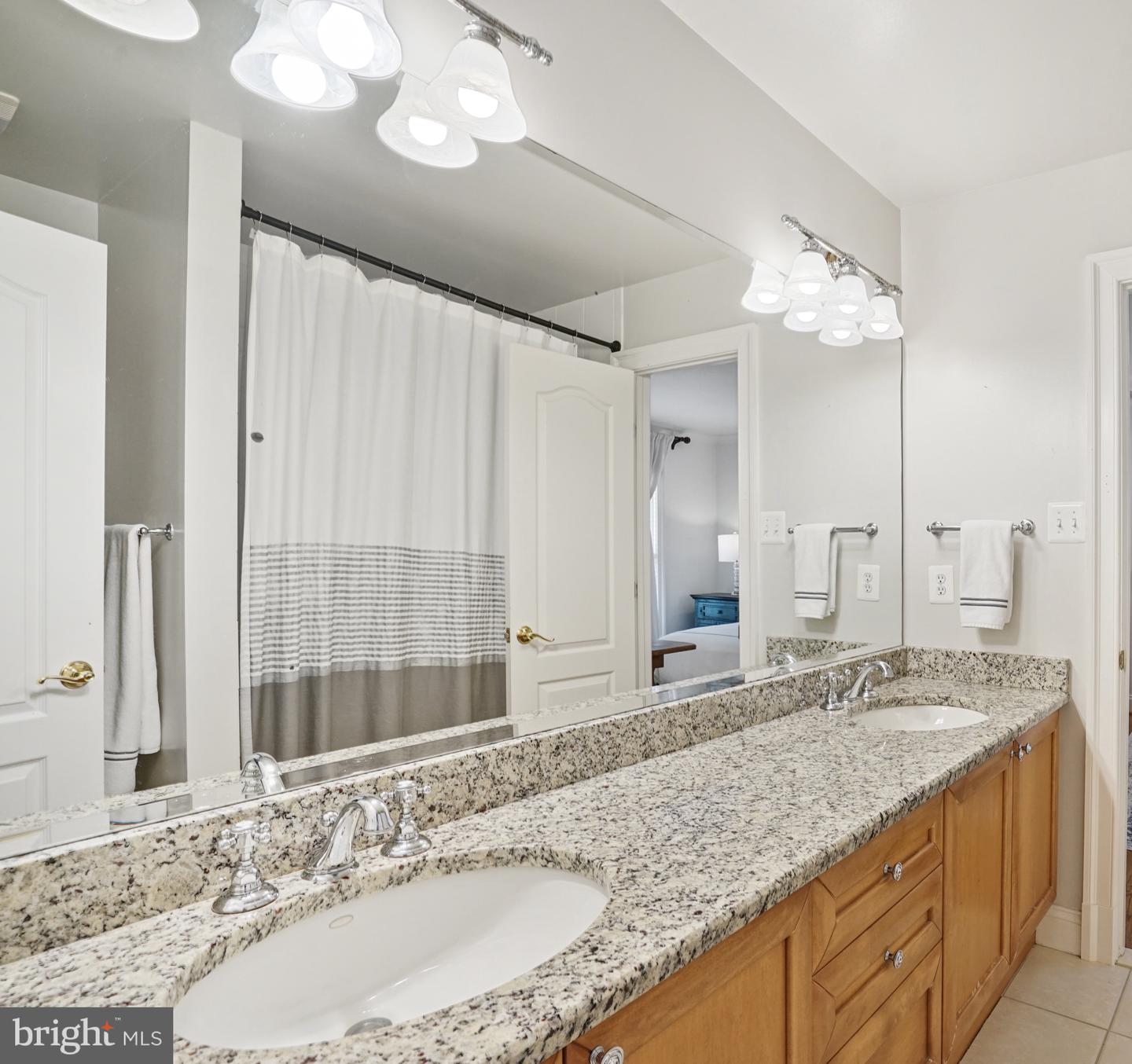 1236 MEYER CT, MCLEAN, Virginia 22101, 6 Bedrooms Bedrooms, ,5 BathroomsBathrooms,Residential,For sale,1236 MEYER CT,VAFX2219610 MLS # VAFX2219610