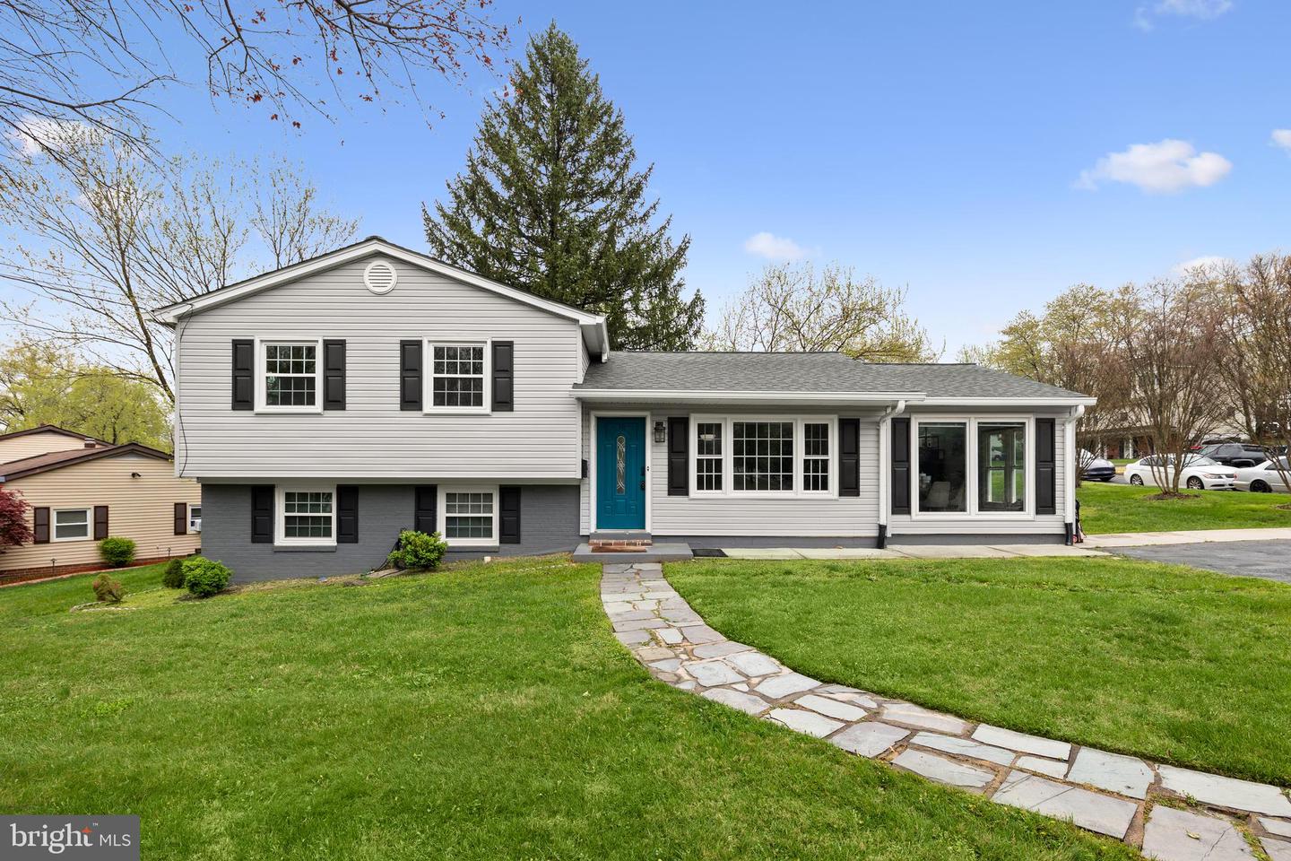 5725 HABERSHAM WAY, ALEXANDRIA, Virginia 22310, 4 Bedrooms Bedrooms, ,3 BathroomsBathrooms,Residential,For sale,5725 HABERSHAM WAY,VAFX2221420 MLS # VAFX2221420