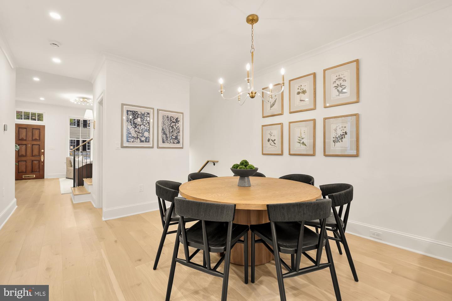 309 DUKE ST, ALEXANDRIA, Virginia 22314, 3 Bedrooms Bedrooms, ,3 BathroomsBathrooms,Residential,For sale,309 DUKE ST,VAAX2042050 MLS # VAAX2042050