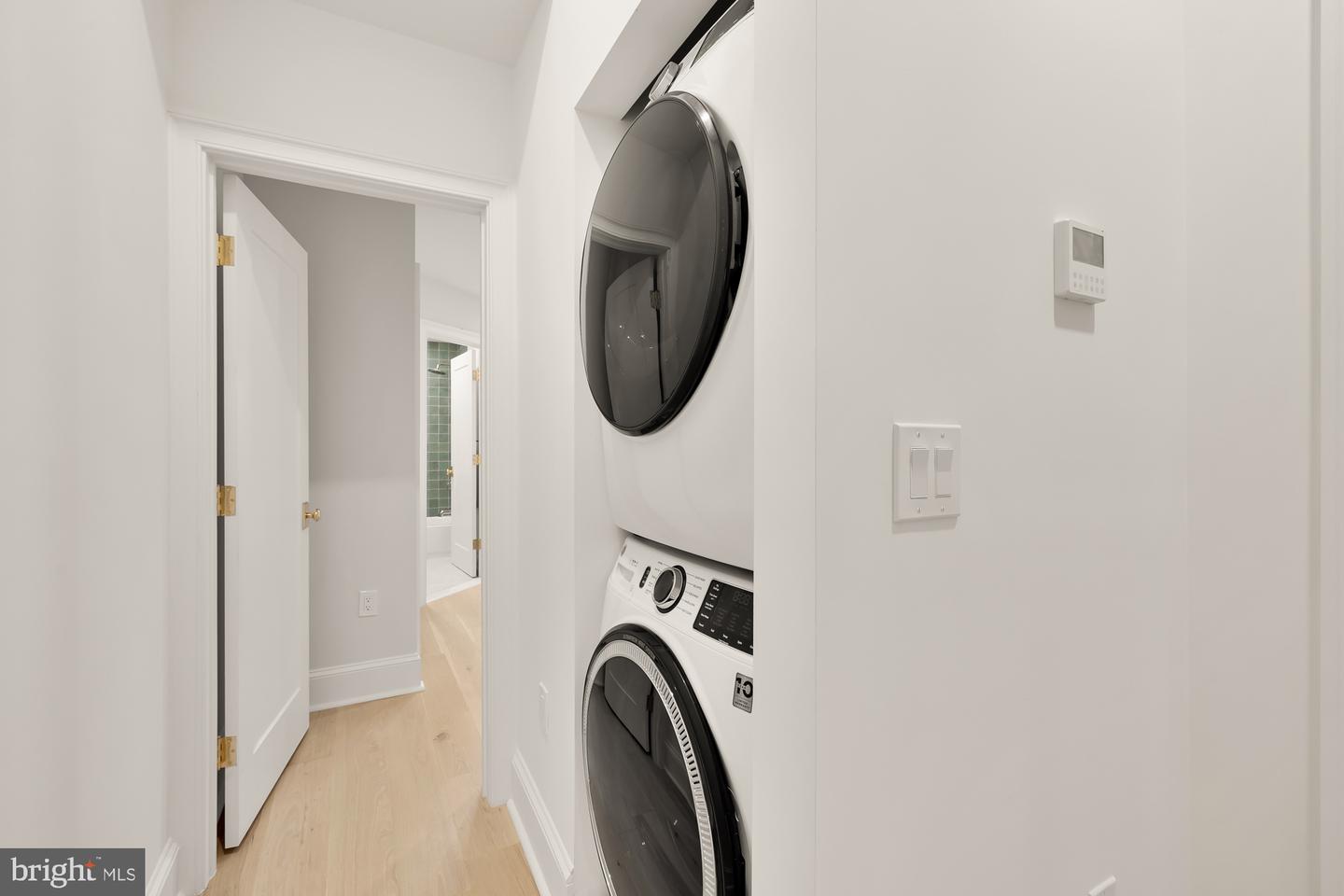 309 DUKE ST, ALEXANDRIA, Virginia 22314, 3 Bedrooms Bedrooms, ,3 BathroomsBathrooms,Residential,For sale,309 DUKE ST,VAAX2042050 MLS # VAAX2042050