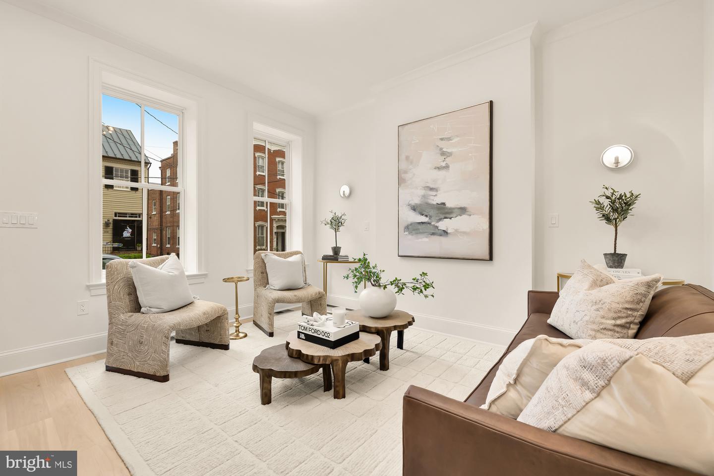 309 DUKE ST, ALEXANDRIA, Virginia 22314, 3 Bedrooms Bedrooms, ,3 BathroomsBathrooms,Residential,For sale,309 DUKE ST,VAAX2042050 MLS # VAAX2042050