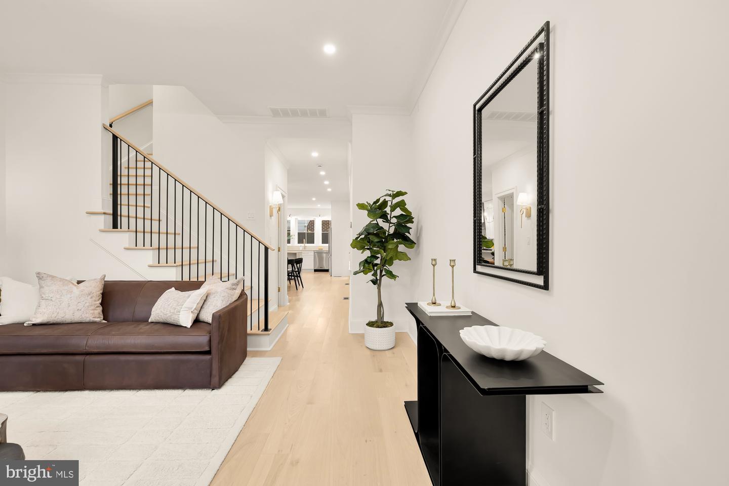 309 DUKE ST, ALEXANDRIA, Virginia 22314, 3 Bedrooms Bedrooms, ,3 BathroomsBathrooms,Residential,For sale,309 DUKE ST,VAAX2042050 MLS # VAAX2042050