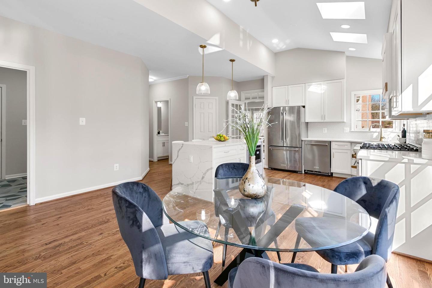 1252 DARTMOUTH CT, ALEXANDRIA, Virginia 22314, 4 Bedrooms Bedrooms, ,4 BathroomsBathrooms,Residential,For sale,1252 DARTMOUTH CT,VAAX2042154 MLS # VAAX2042154