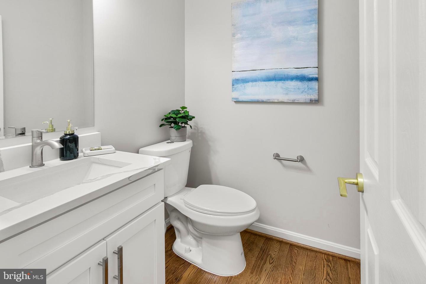 1252 DARTMOUTH CT, ALEXANDRIA, Virginia 22314, 4 Bedrooms Bedrooms, ,4 BathroomsBathrooms,Residential,For sale,1252 DARTMOUTH CT,VAAX2042154 MLS # VAAX2042154