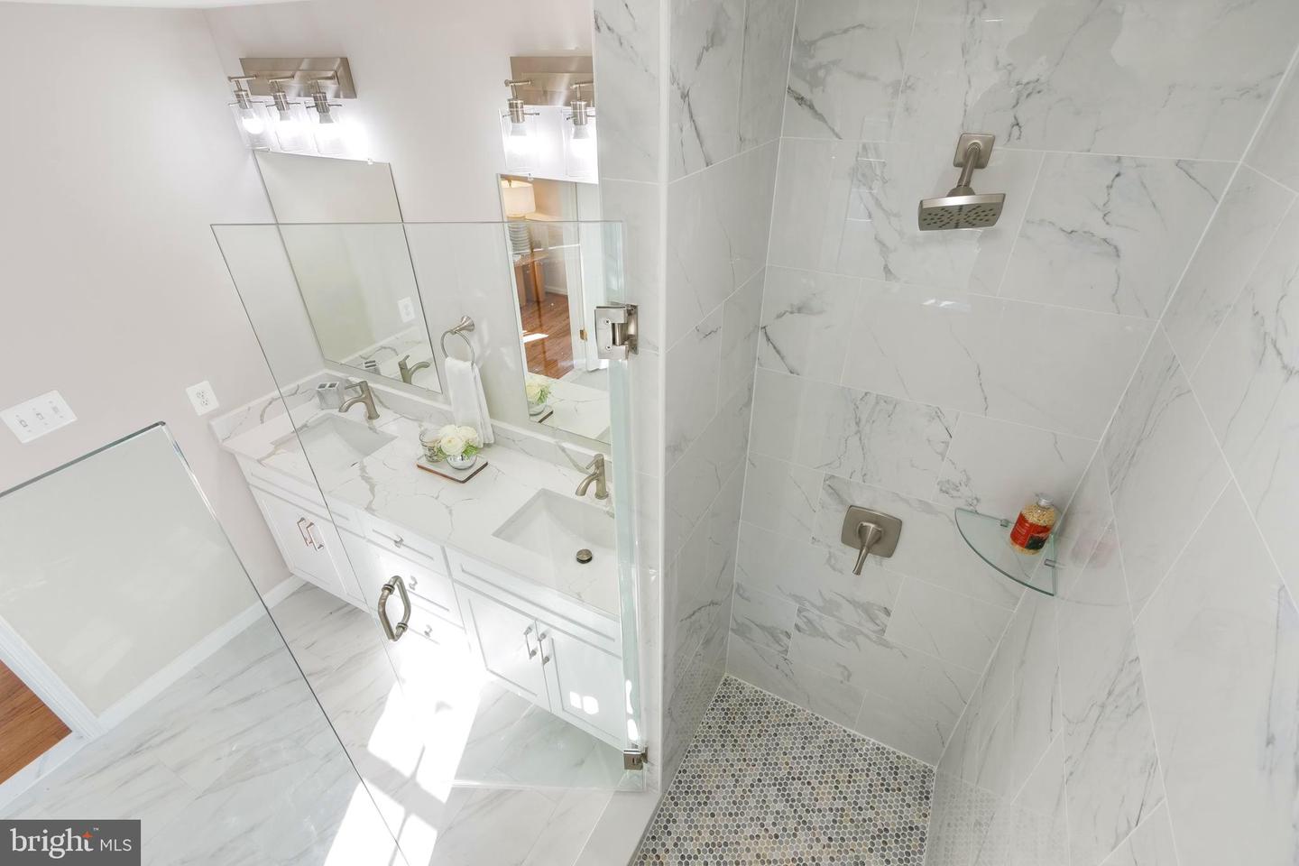 1252 DARTMOUTH CT, ALEXANDRIA, Virginia 22314, 4 Bedrooms Bedrooms, ,4 BathroomsBathrooms,Residential,For sale,1252 DARTMOUTH CT,VAAX2042154 MLS # VAAX2042154