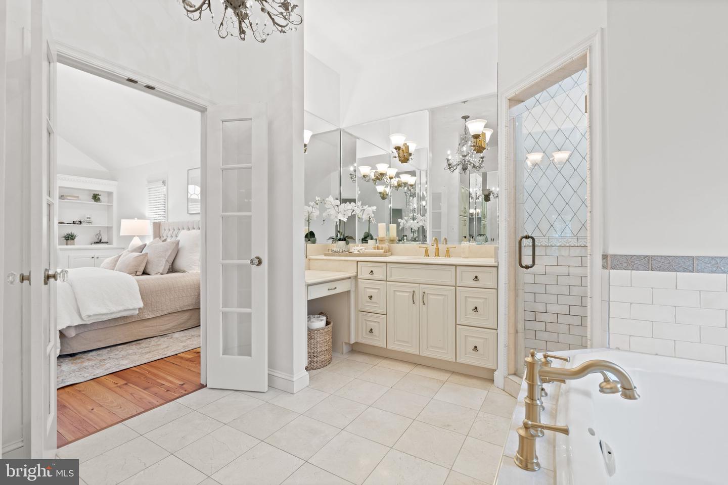 506 IVY CIR, ALEXANDRIA, Virginia 22302, 4 Bedrooms Bedrooms, ,3 BathroomsBathrooms,Residential,For sale,506 IVY CIR,VAAX2042230 MLS # VAAX2042230